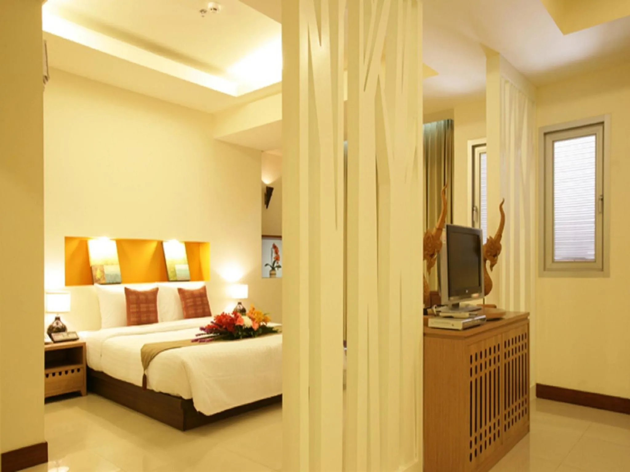 Suite Hotel in Maninarakorn Hotel