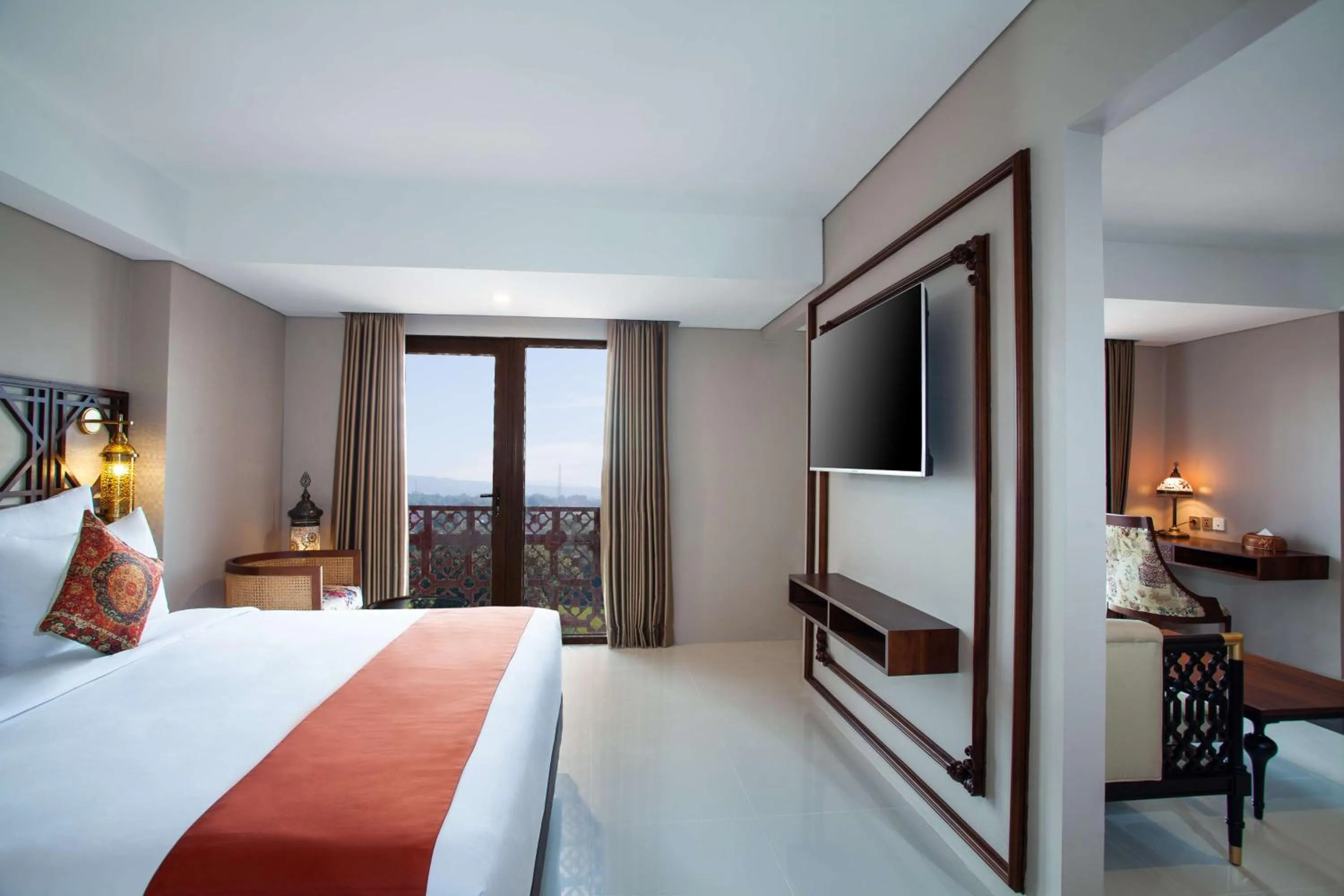 Executive Double Suite - Non-Smoking in Alhambra Hotel & Convention, BW Signature Collection