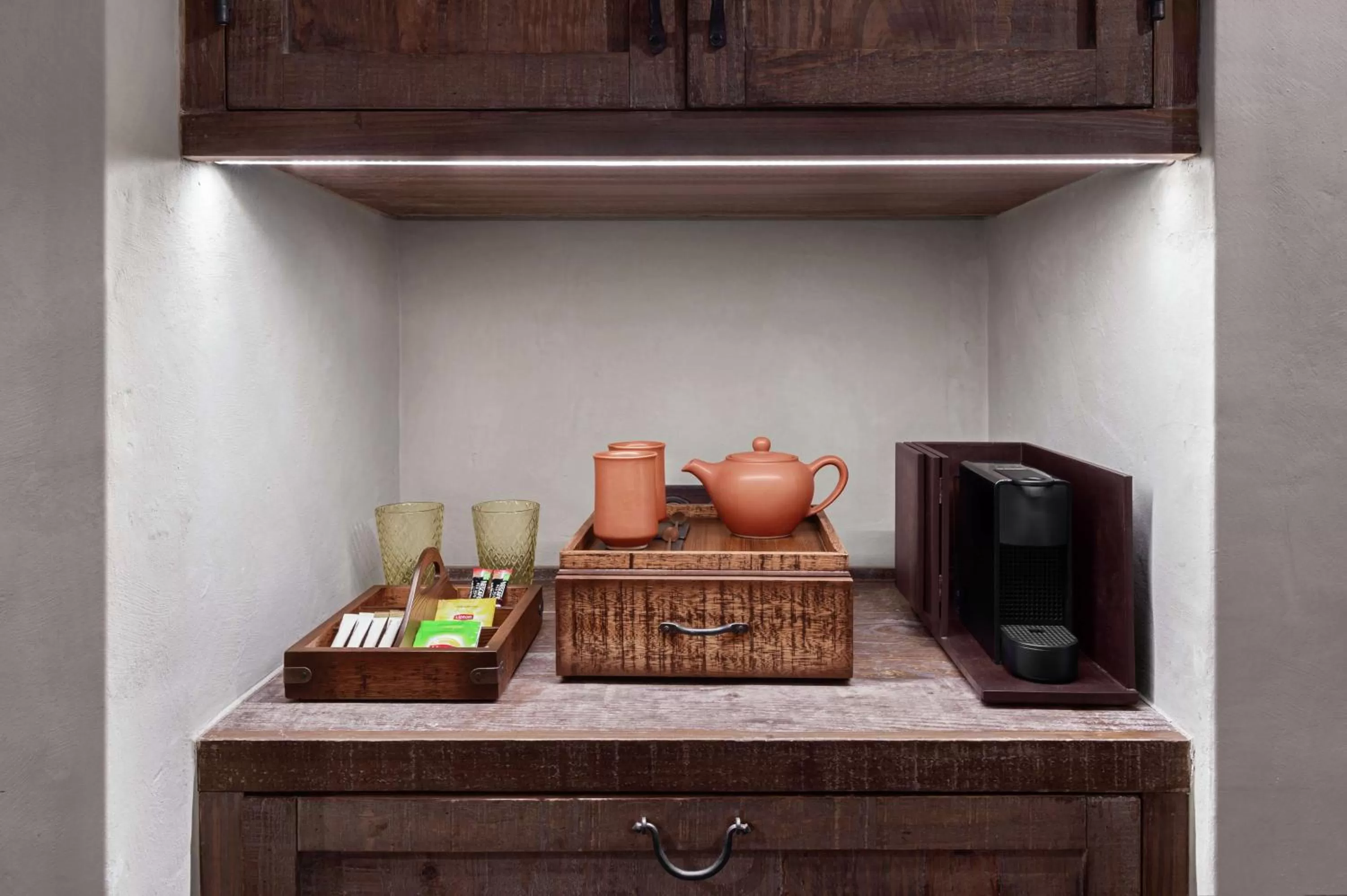 Twin Heritage Room in Al Seef Heritage Hotel Dubai, Curio Collection by Hilton