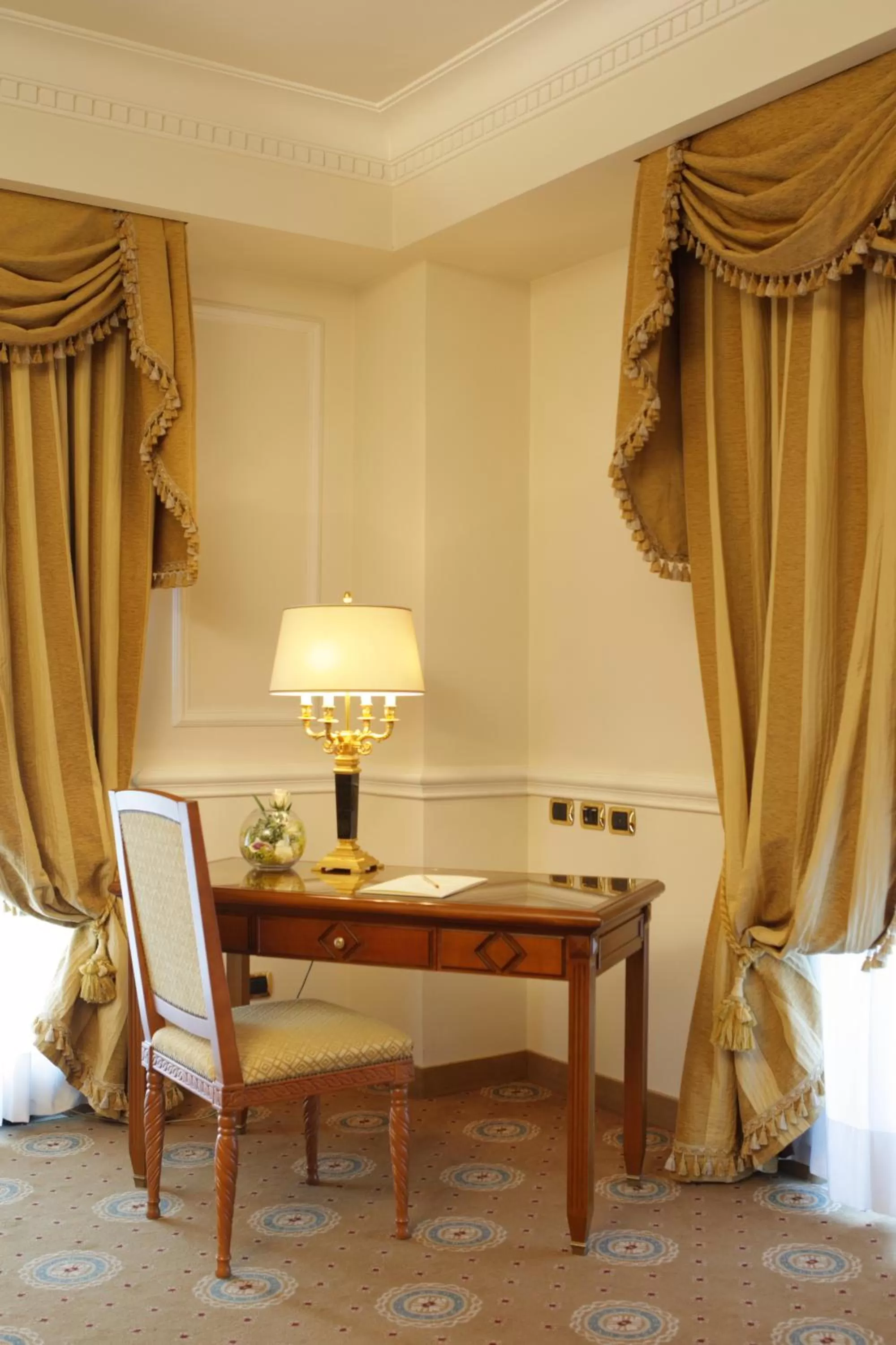 Superior Double Room in Grand Hotel Vanvitelli