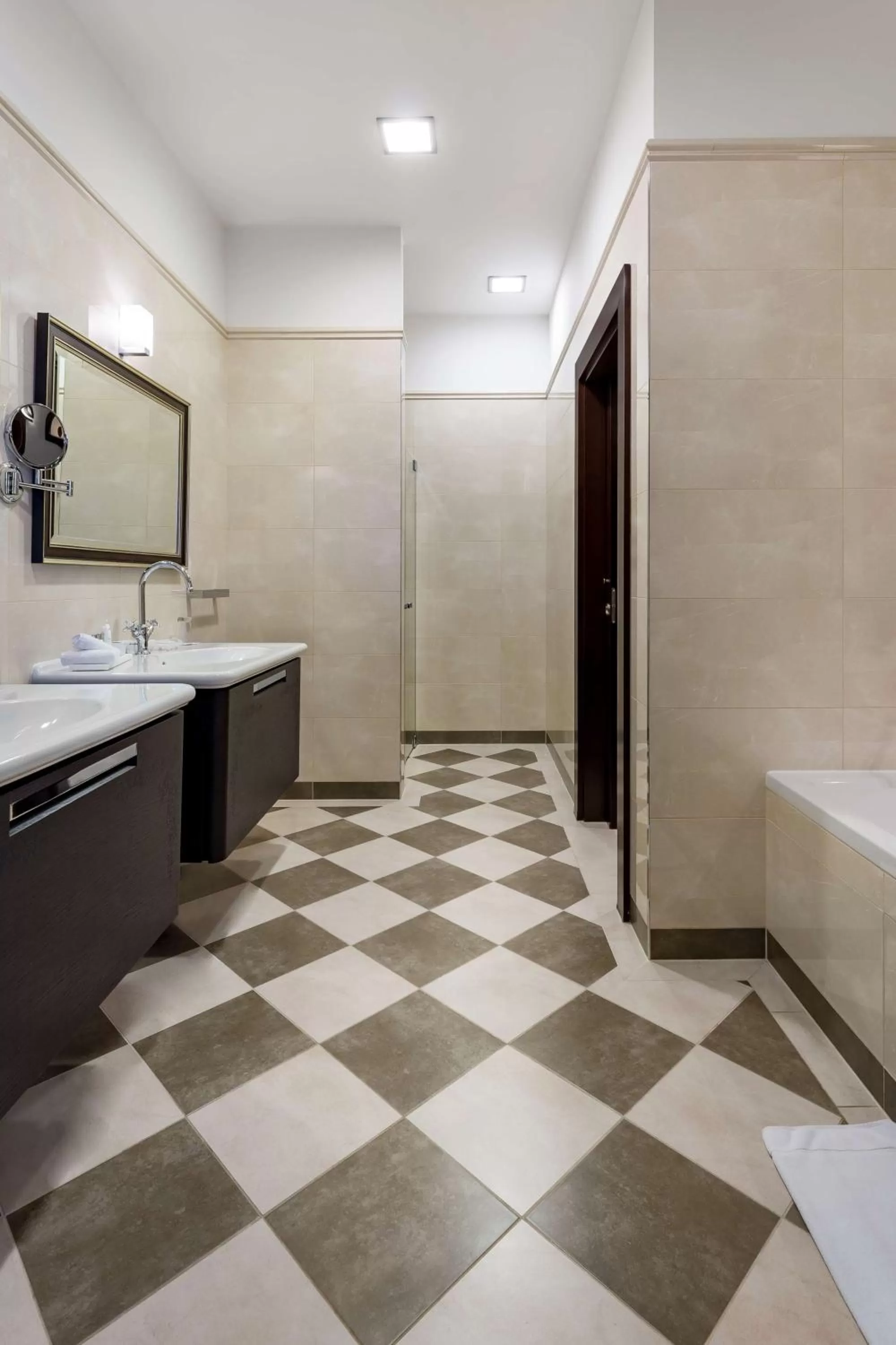 Junior Suite with Old Town View in Radisson Blu Hotel, Gdańsk