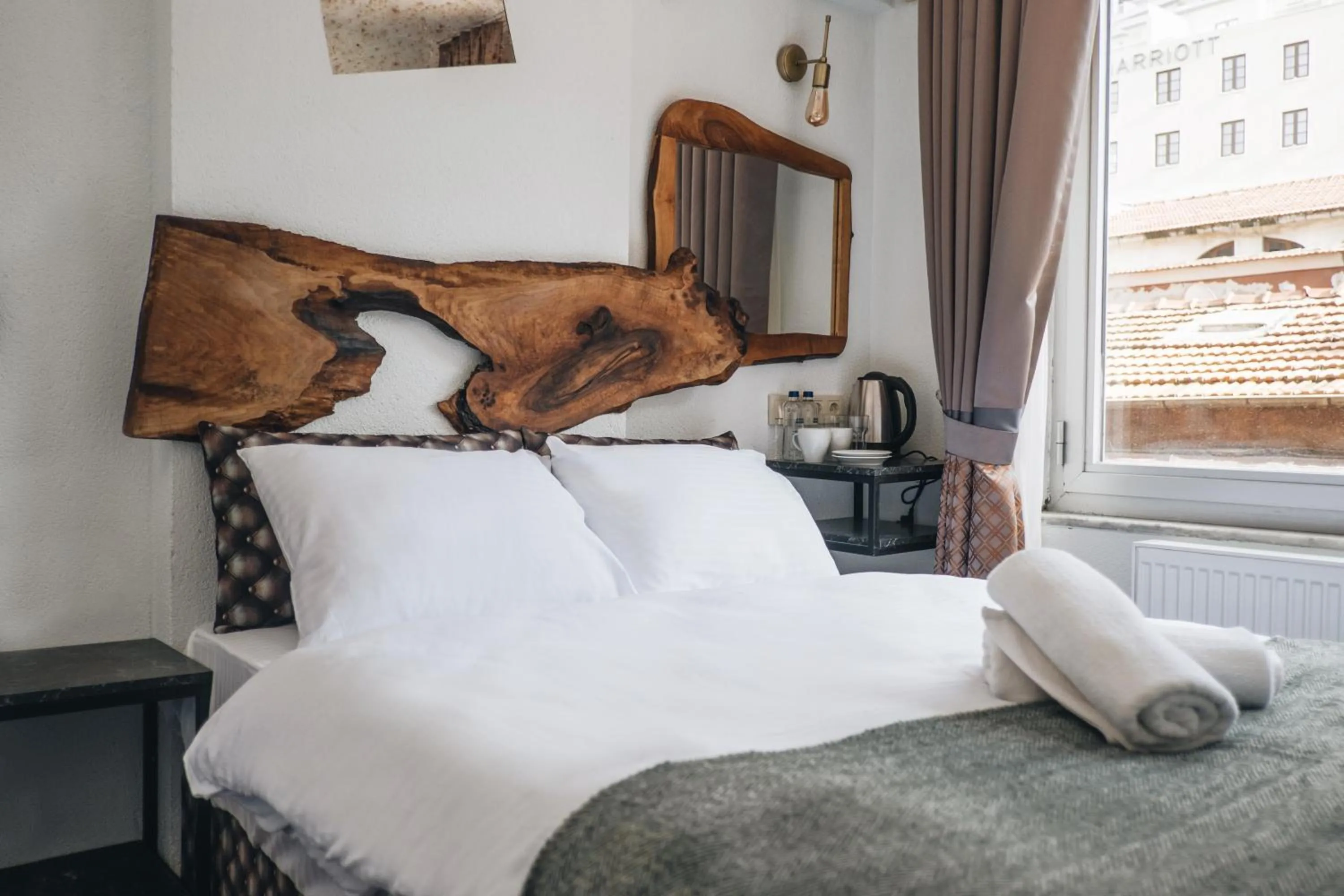 Deluxe Double Room in PANDAN KARAKOY SUİT