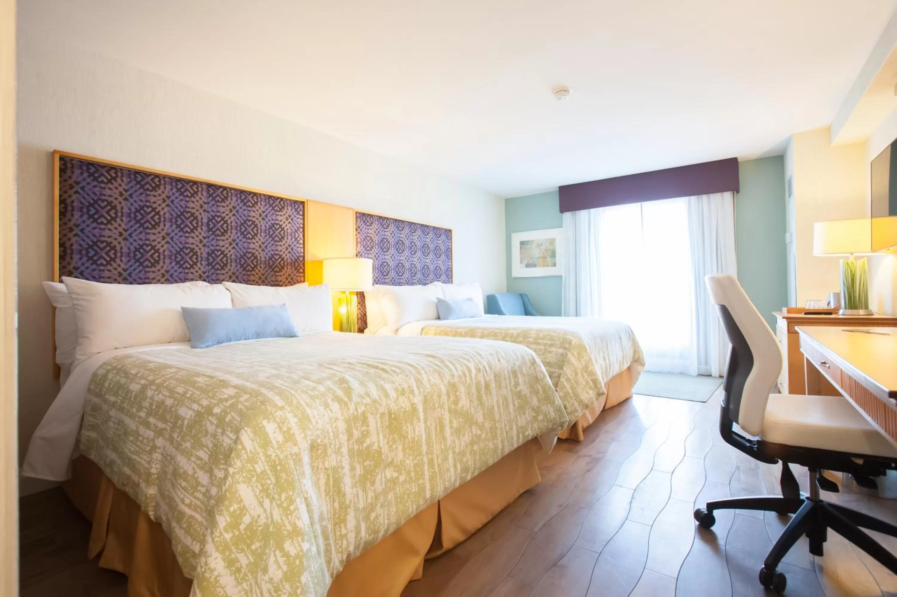 Queen Room with Two Queen Beds - Non-Smoking in Best Western Premier Toronto Airport Carlingview Hotel