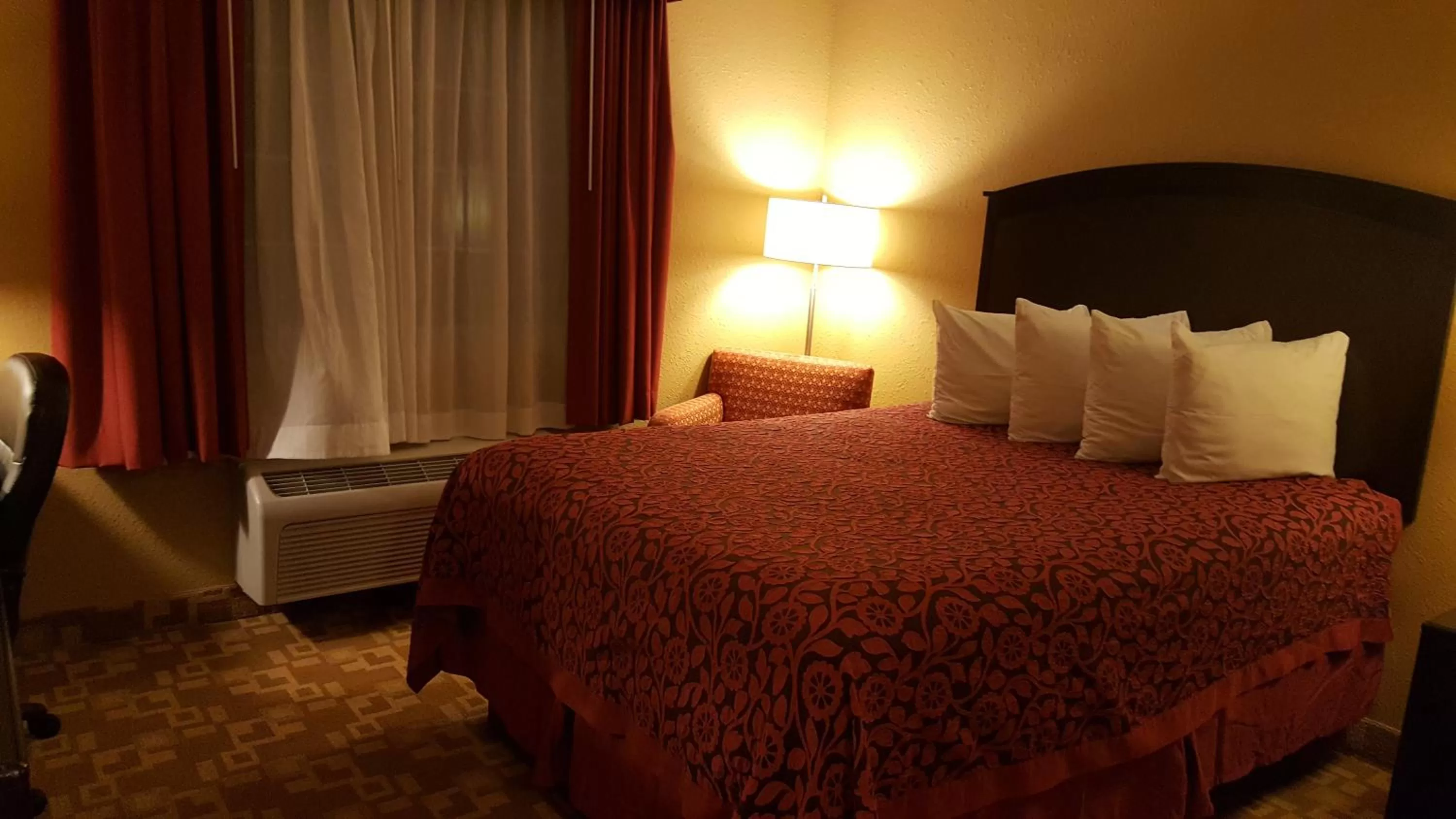 Queen Room - Disability Access/Non-Smoking in Days Inn by Wyndham Central City