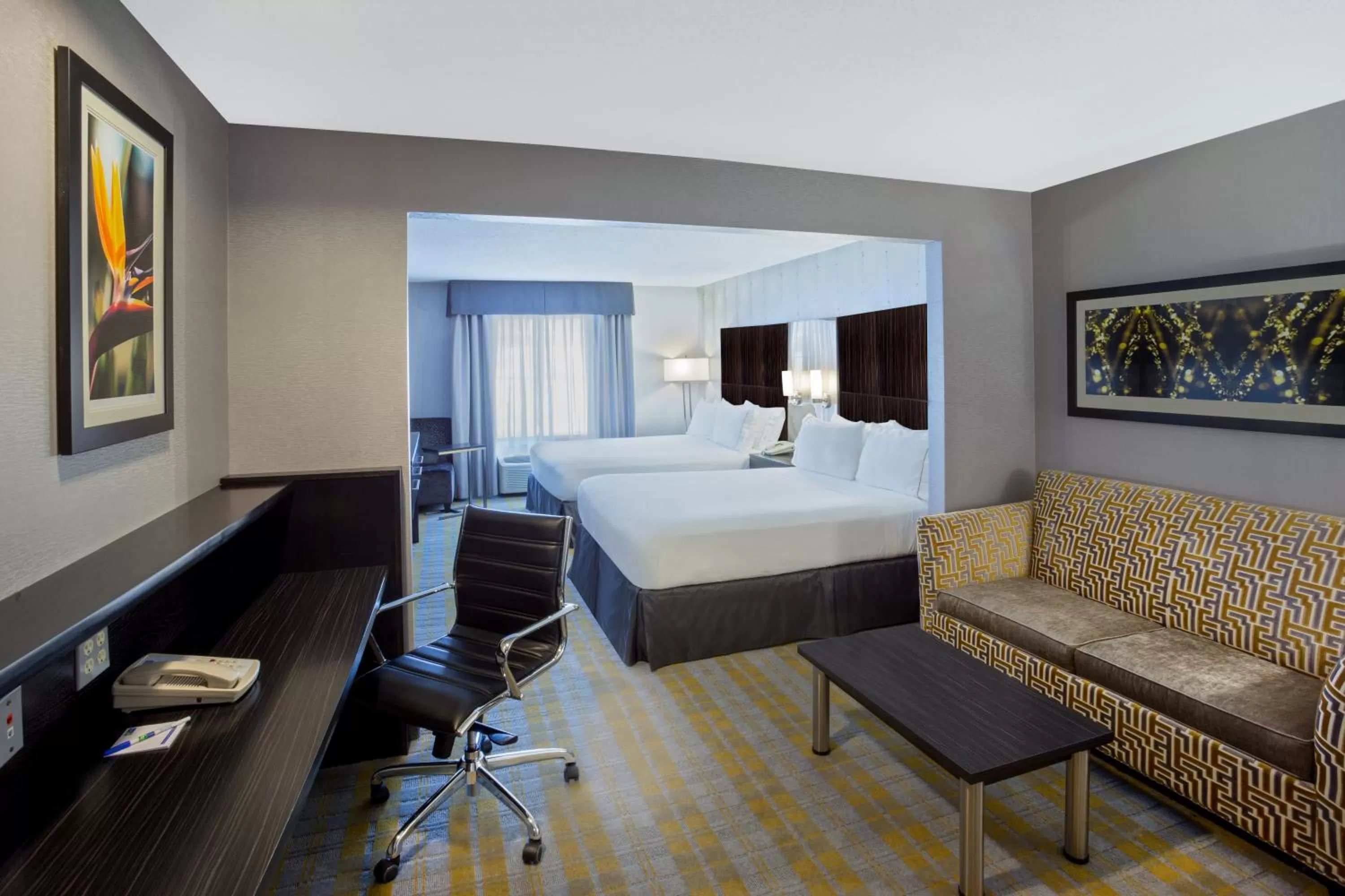 Queen Suite with Two Queen Beds in Holiday Inn Express & Suites Cooperstown by IHG