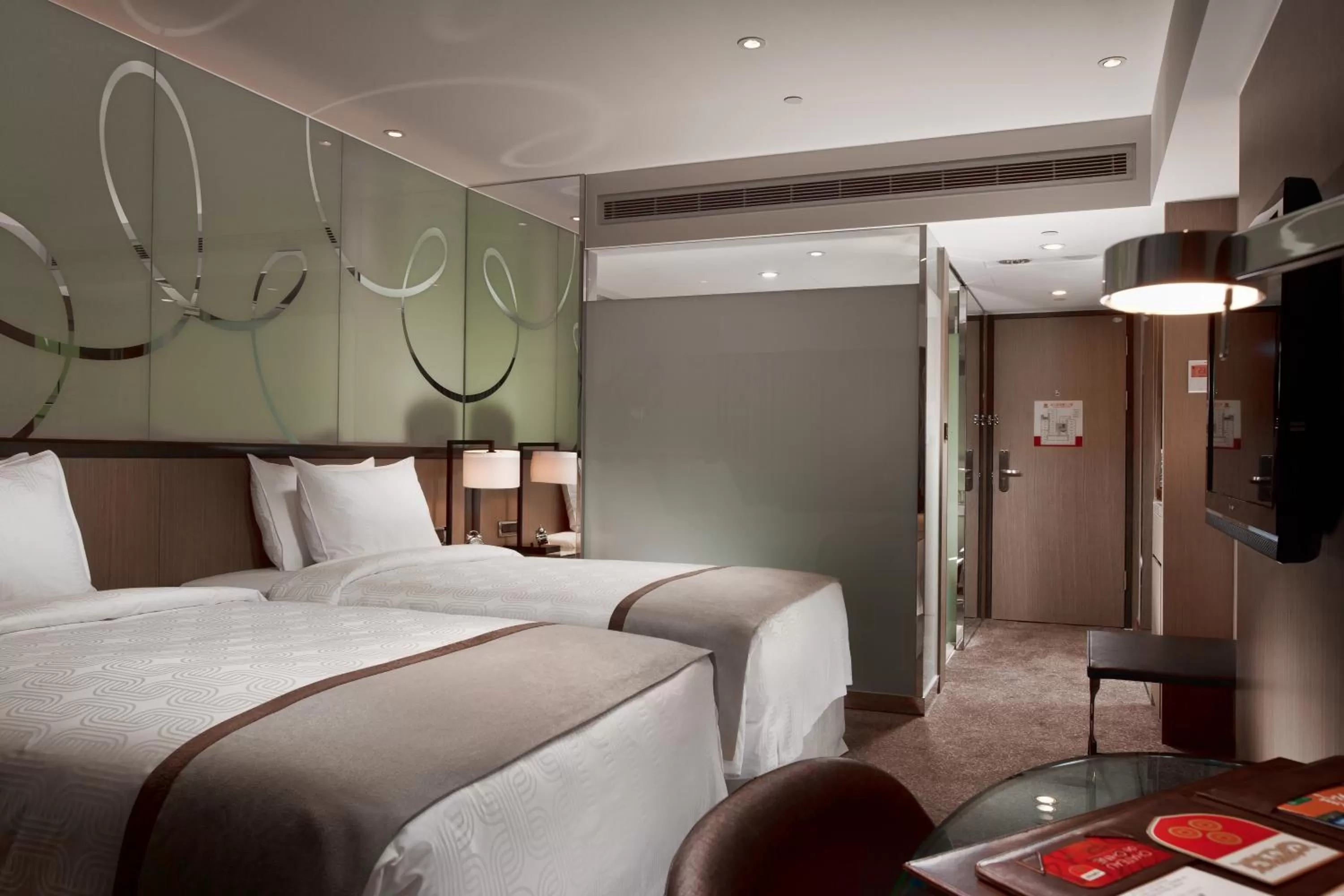 Superior Twin Room in Kaohsiung Chateau de Chine Hotel