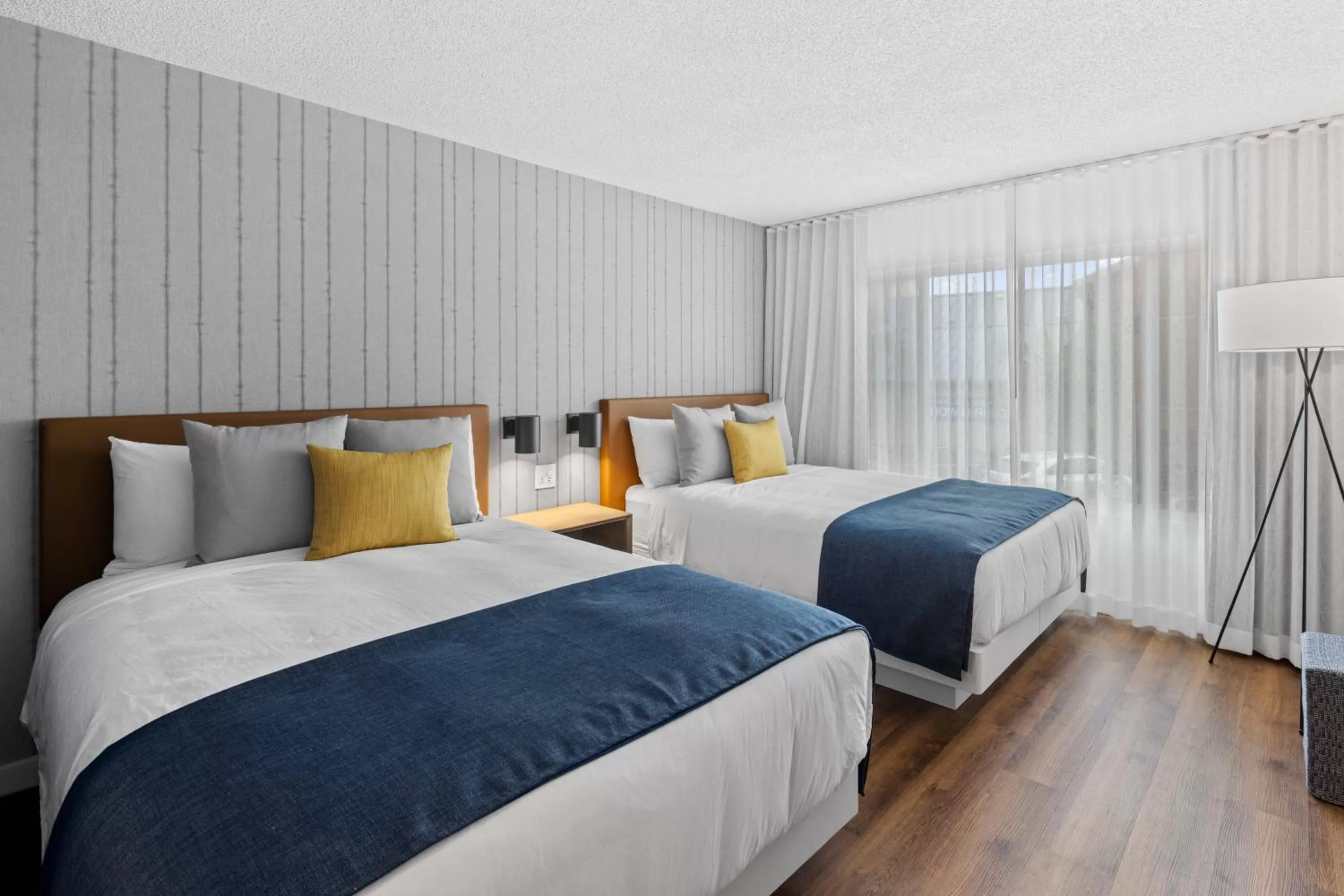 Standard Queen Room with Two Queen Beds in Sea Harbor Hotel - San Diego