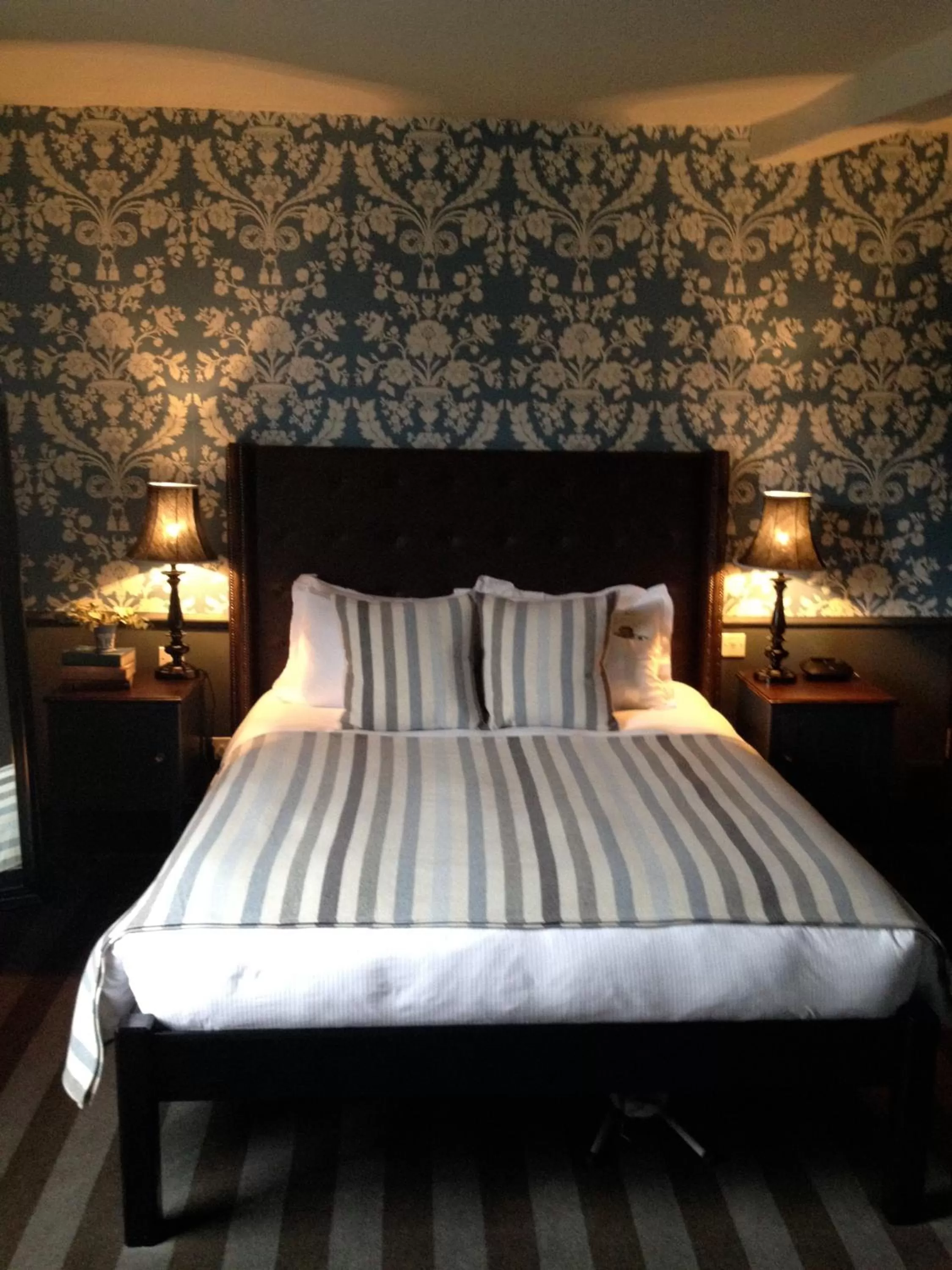 Standard Double Room - single occupancy in The Crown And Thistle, Abingdon