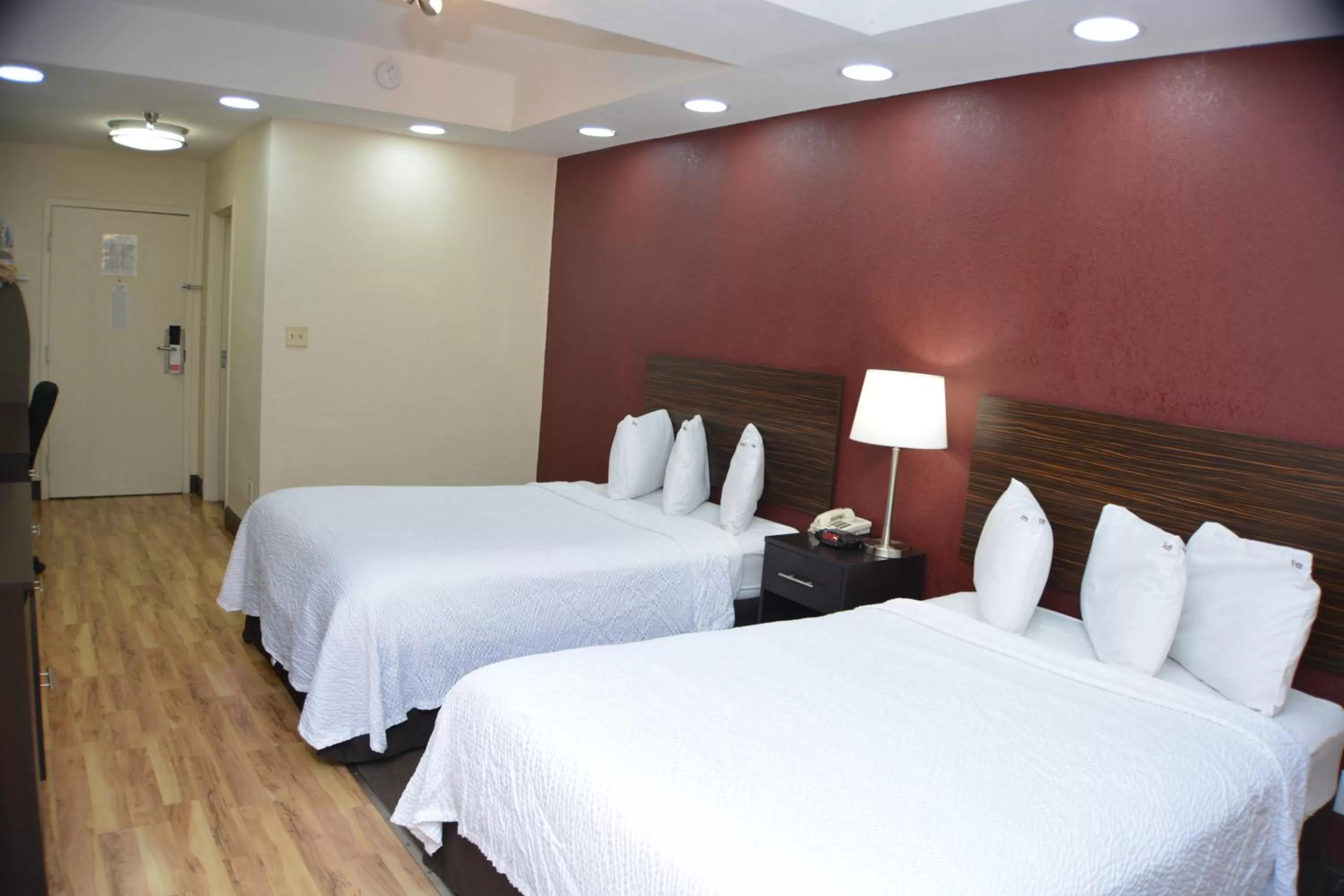 Deluxe Room with Two Double Beds Smoke Free in Red Roof Inn PLUS+ & Suites Chattanooga - Downtown