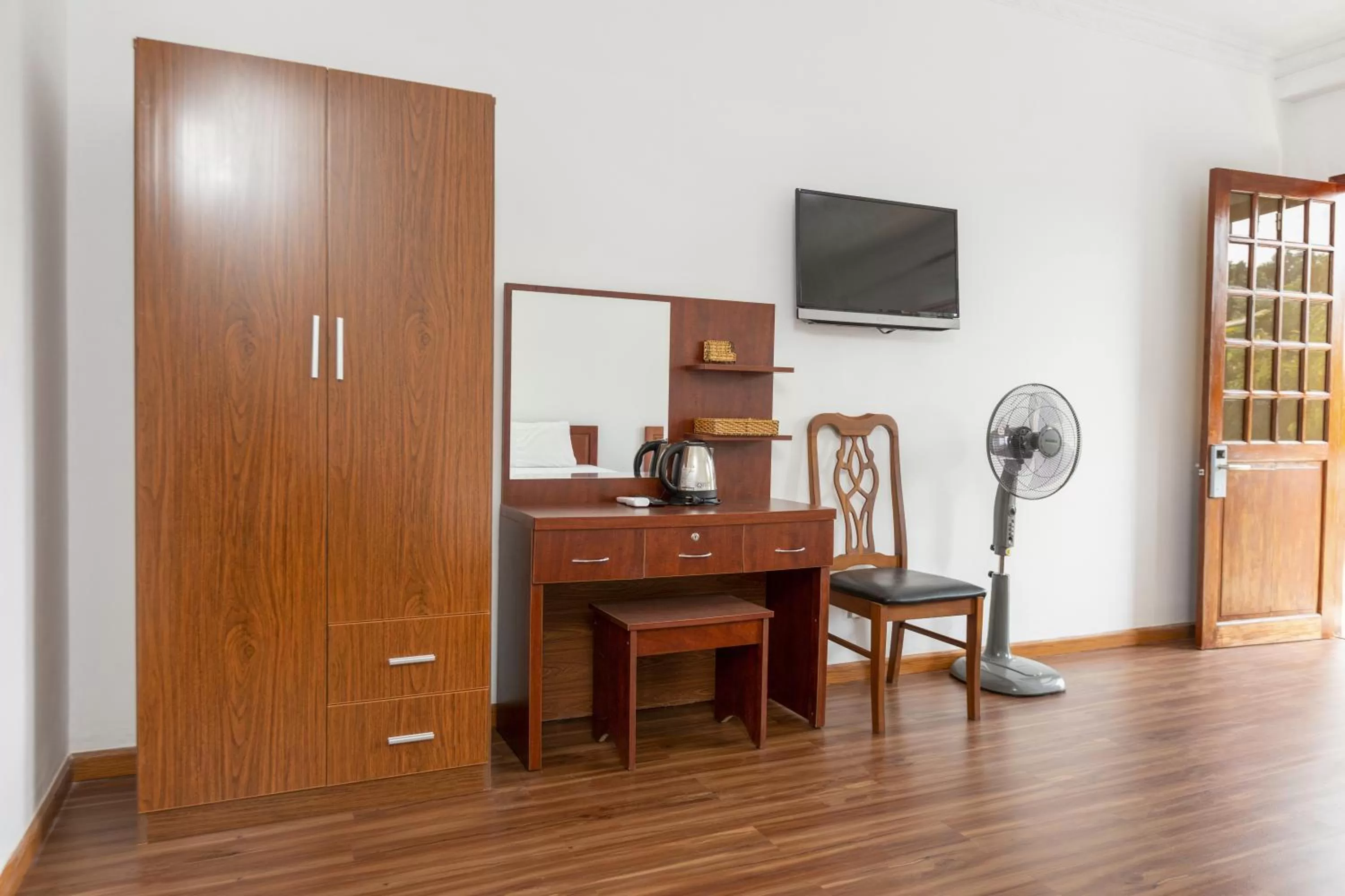 Standard Double Room in Caroline Resort