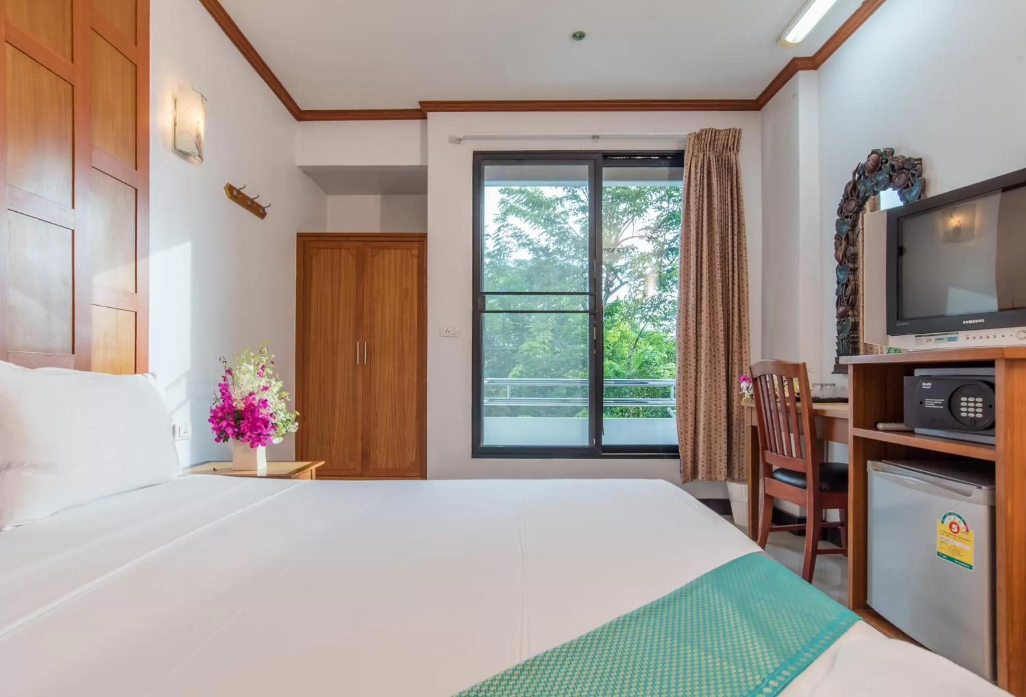 Superior Double Room in New Siam II