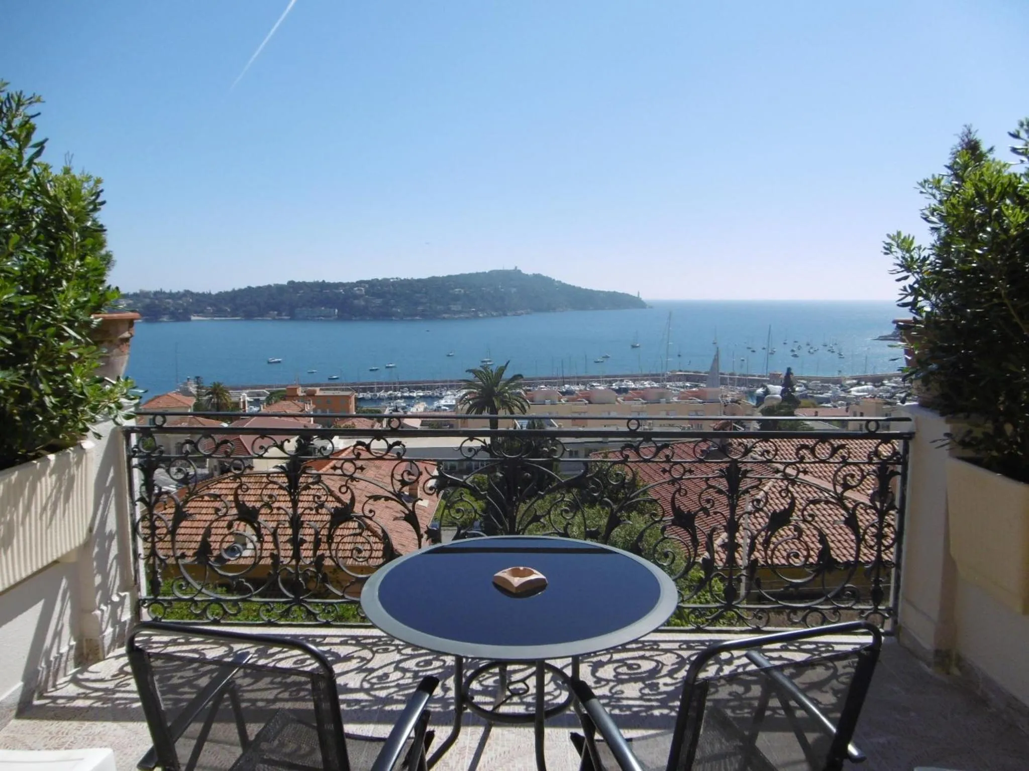 Double Room with Sea View and Terrace in Hôtel La Flore