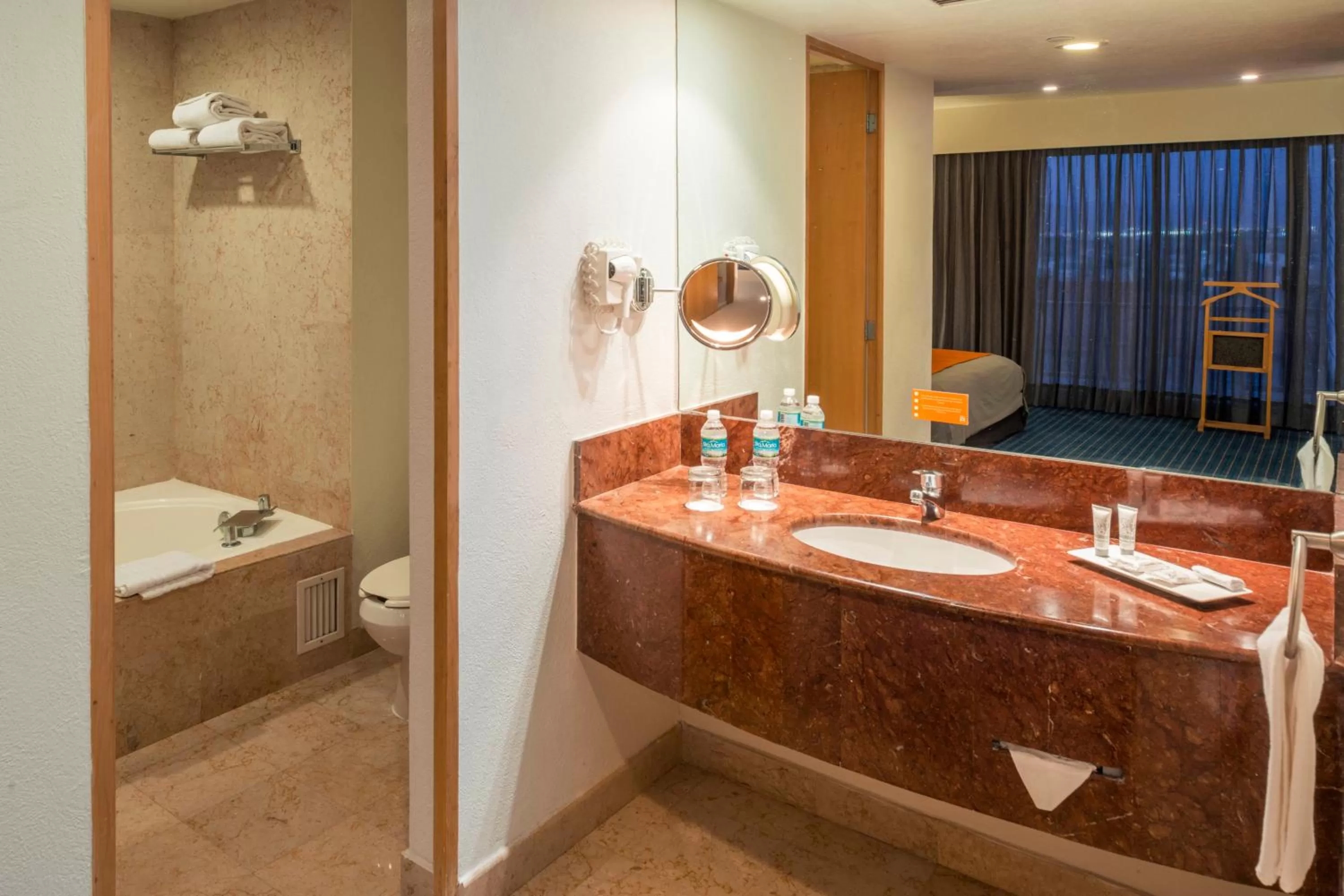 Junior Suite King in Real Inn Torreon