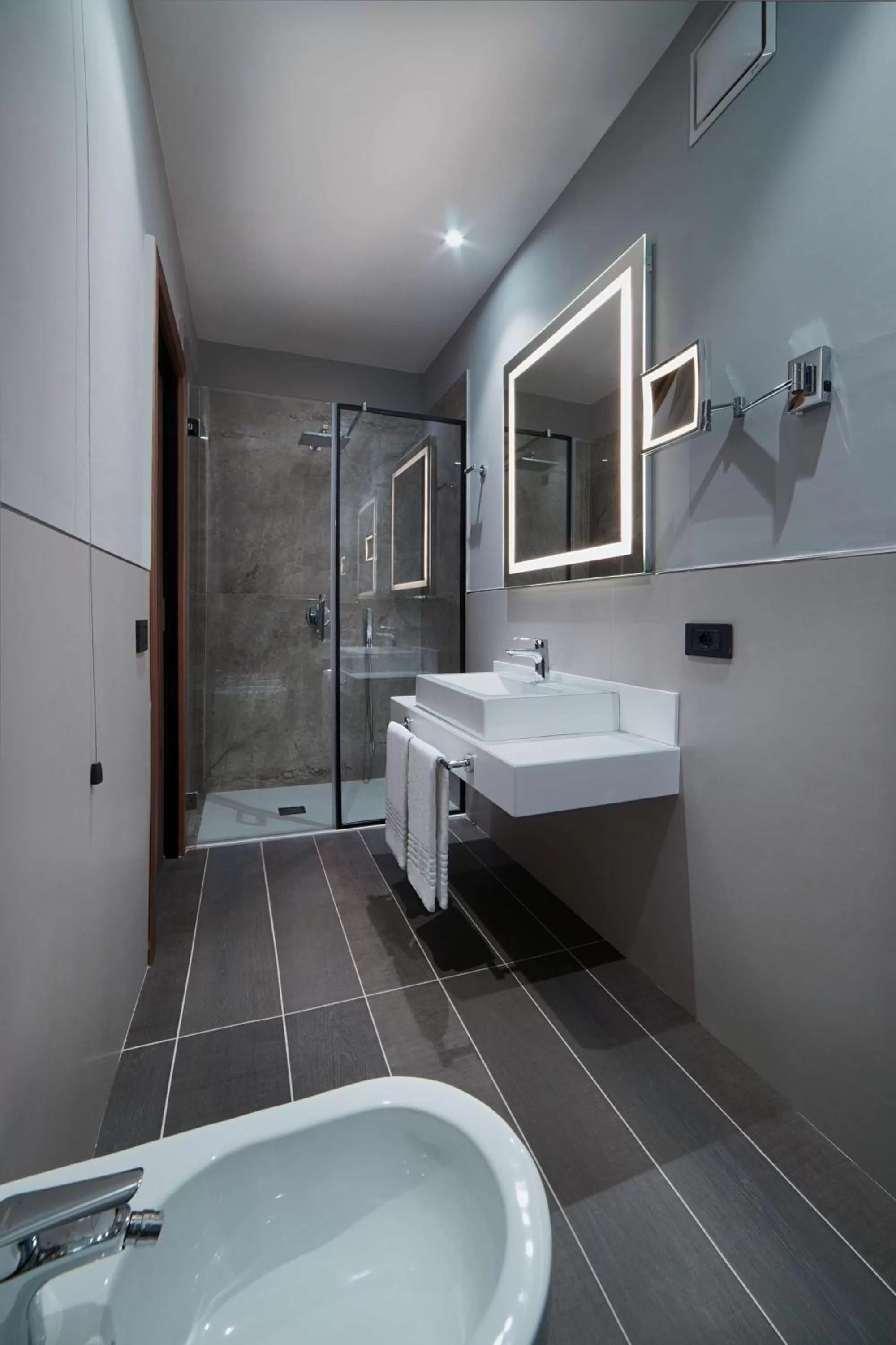 Standard Room in Radisson Hotel Nola Naples