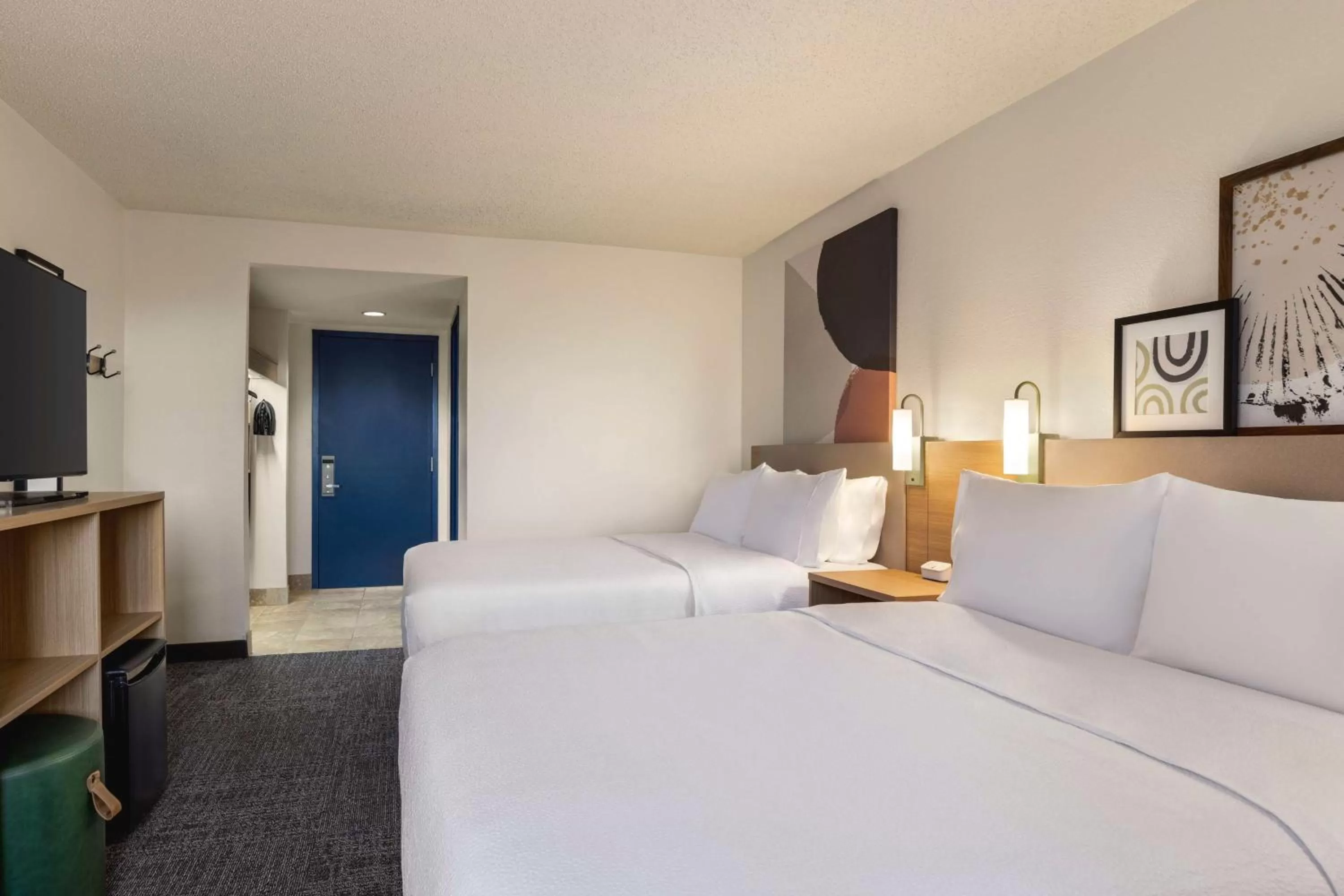 Queen Room with Two Queen Beds - Hearing Access in Spark By Hilton Germantown Washington DC North