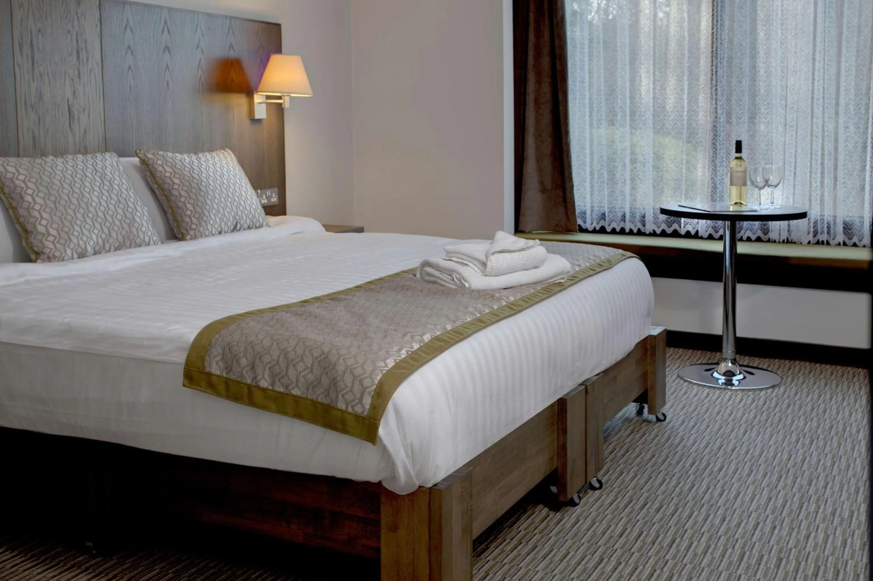 Superior Twin Room in Best Western Ipswich Hotel