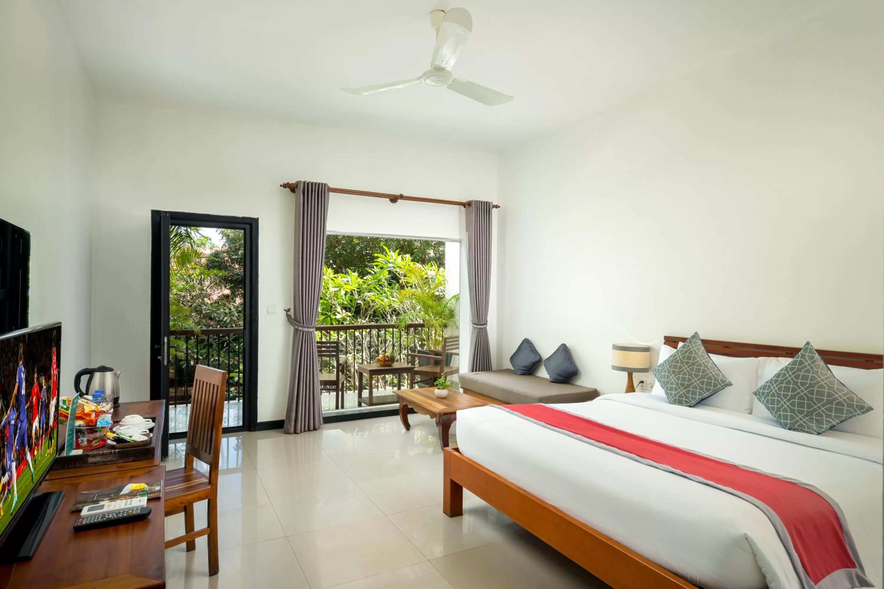 Deluxe Double Room in Landing Gold by Amatak