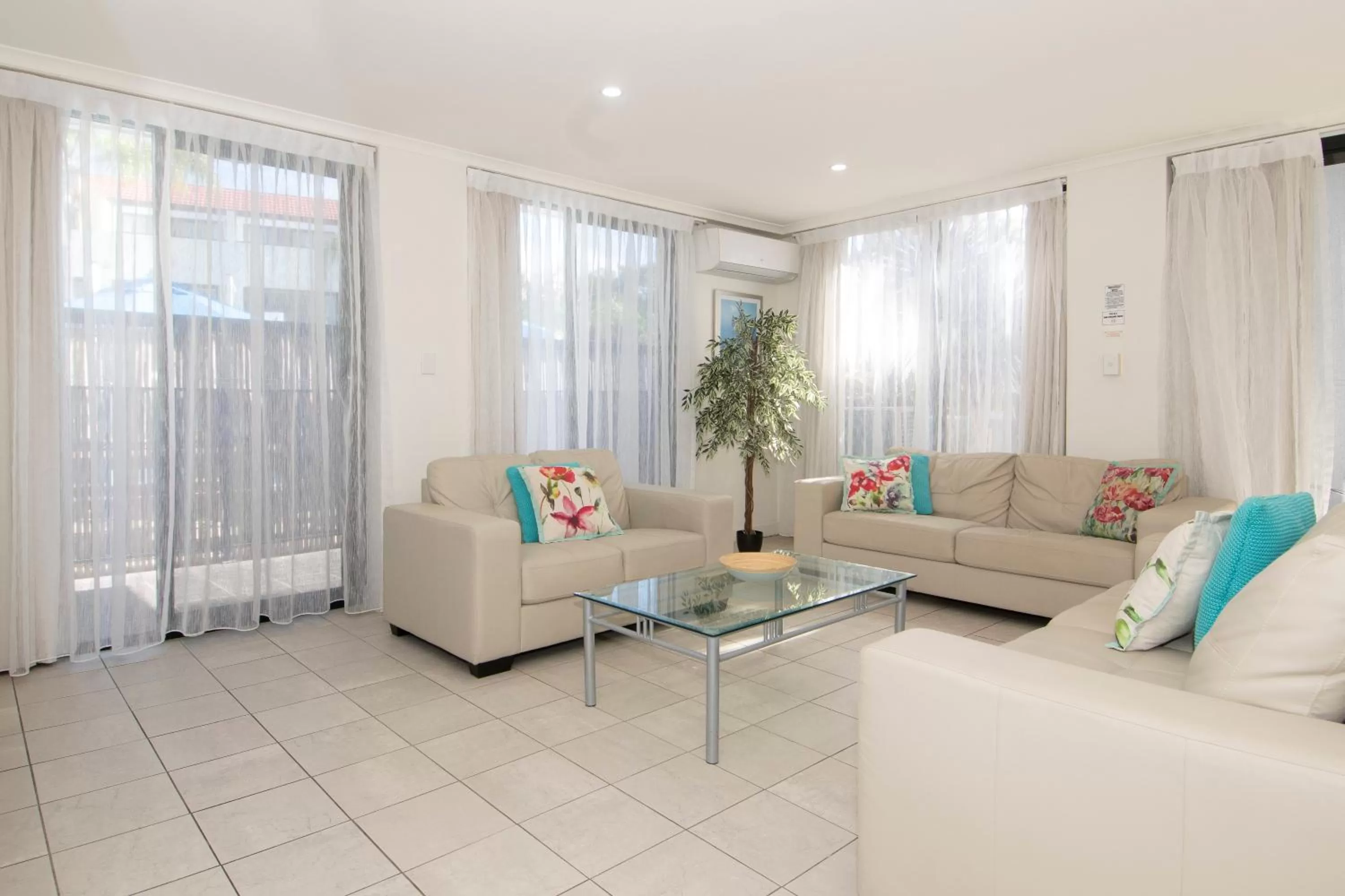 Two-Bedroom Apartment in Terrigal Pacific Coastal Retreat