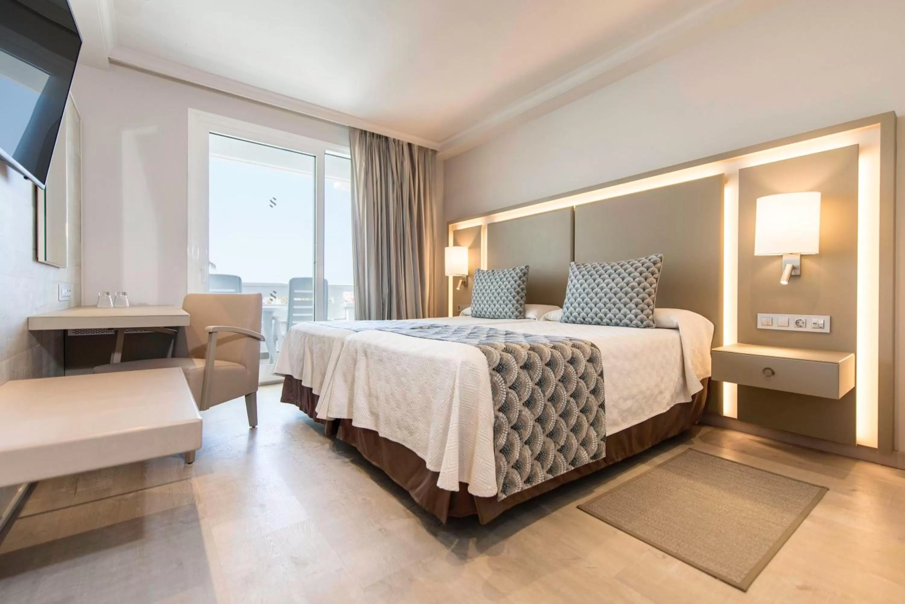 Double Room Pool View (2 Adults + 1 Child) in Spring Hotel Vulcano