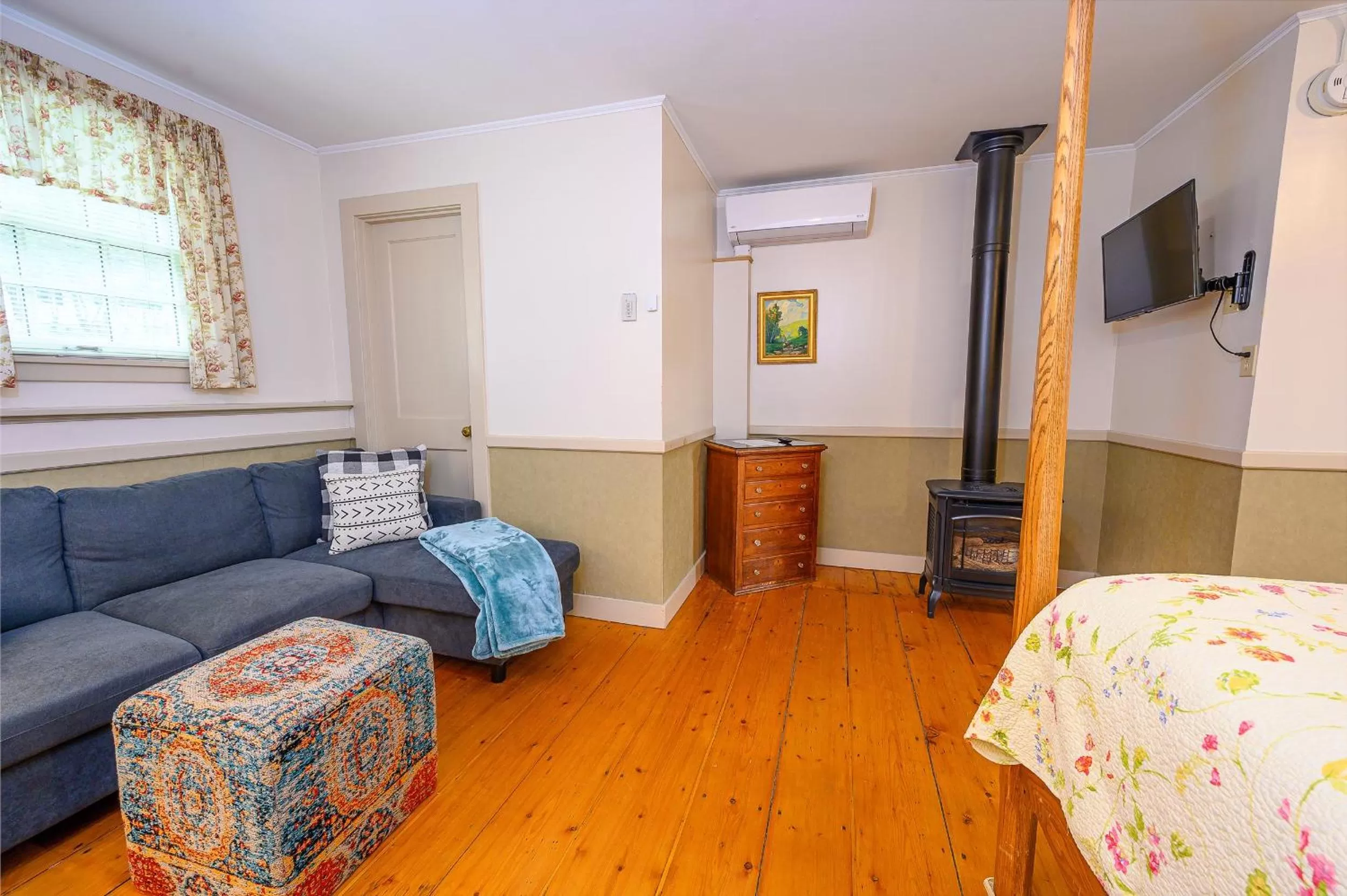Double Room with Mountain View in Brass Lantern Inn