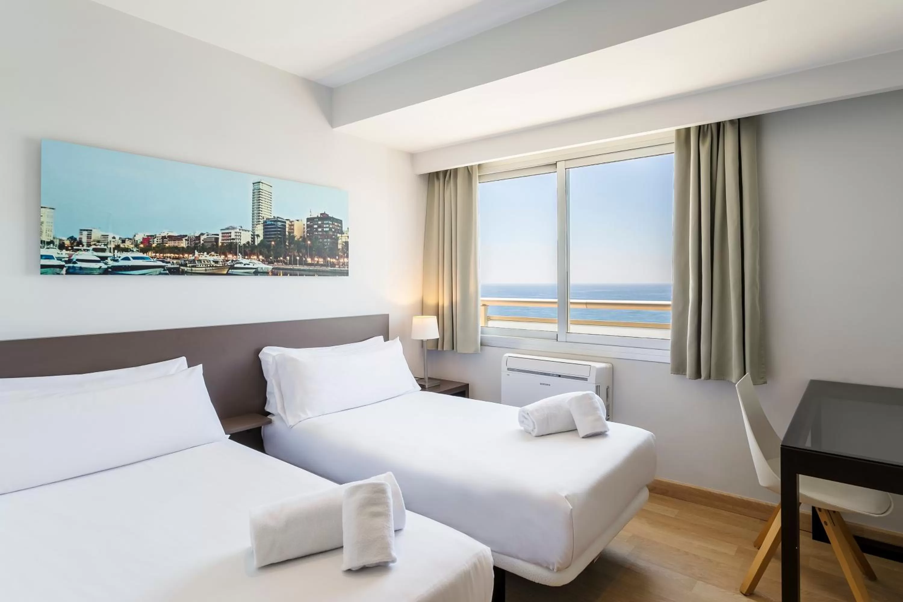 Family Room with Sea View in Hotel Alicante Gran Sol, affiliated by Meliá