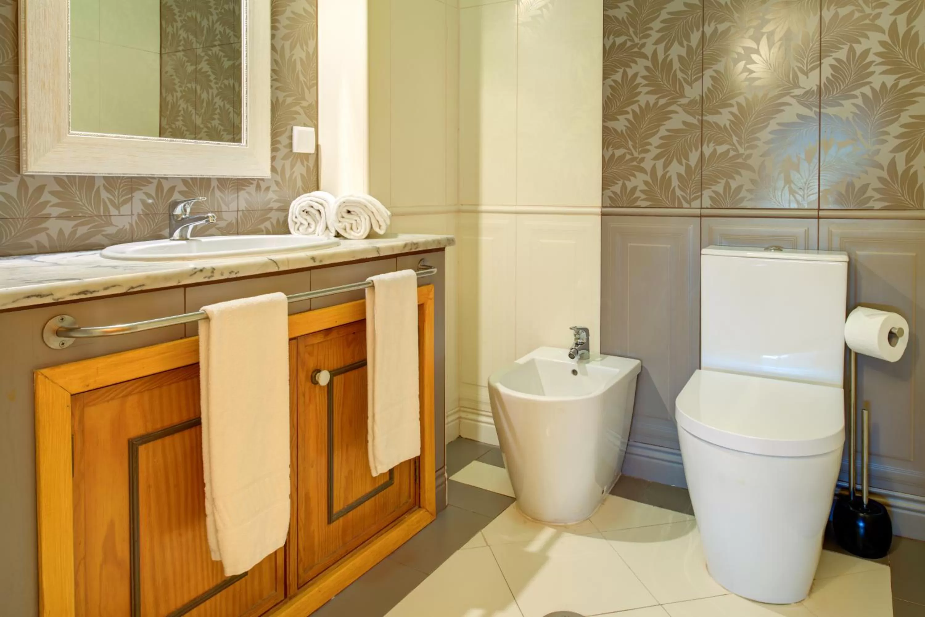 Three-Bedroom Apartment in Choromar Apartments