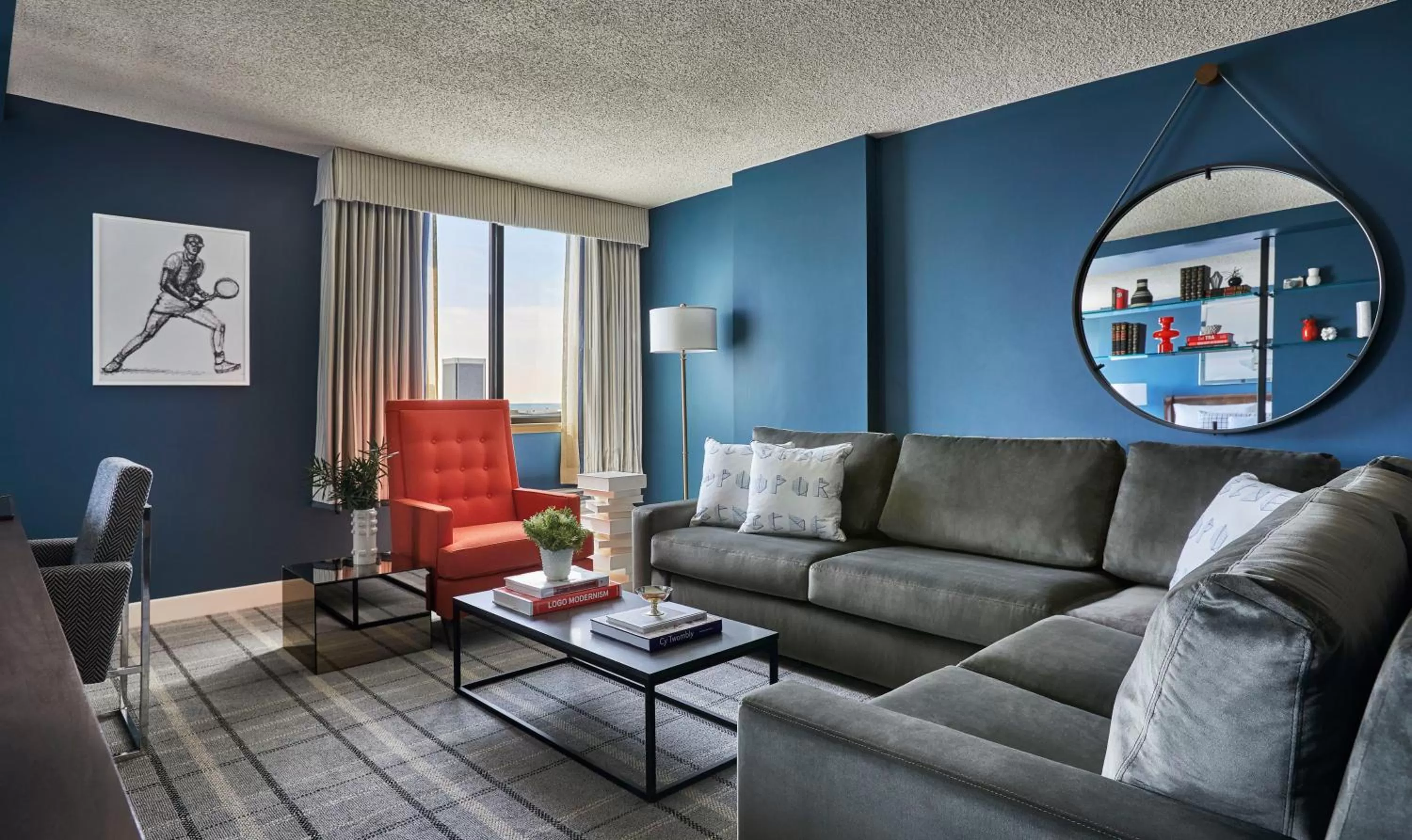 Deluxe King Suite in Graduate by Hilton Richmond