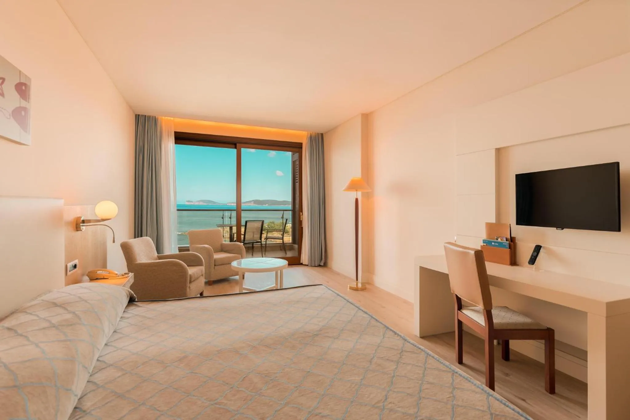 Superior Double Room with Balcony and Sea View in Smy Carlos V Wellness & Spa Alghero