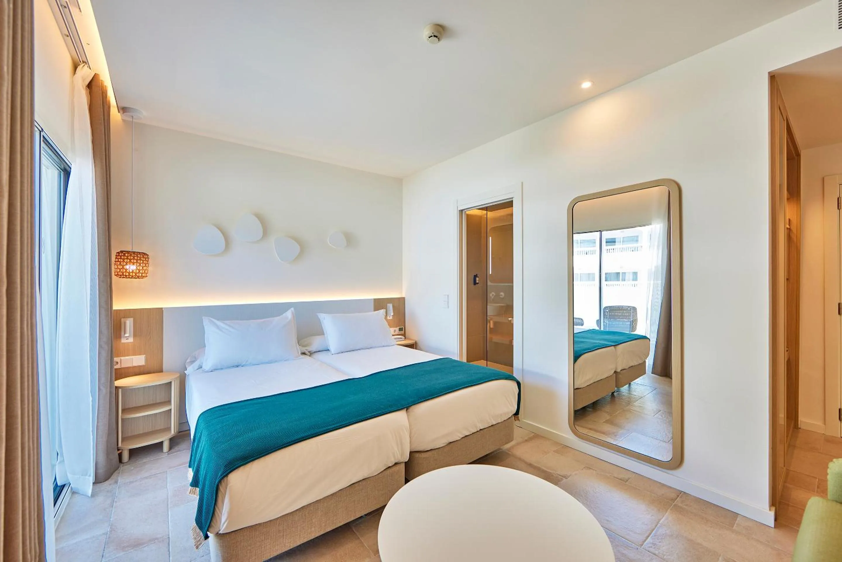 Twin Room in Universal Hotel Aquamarin