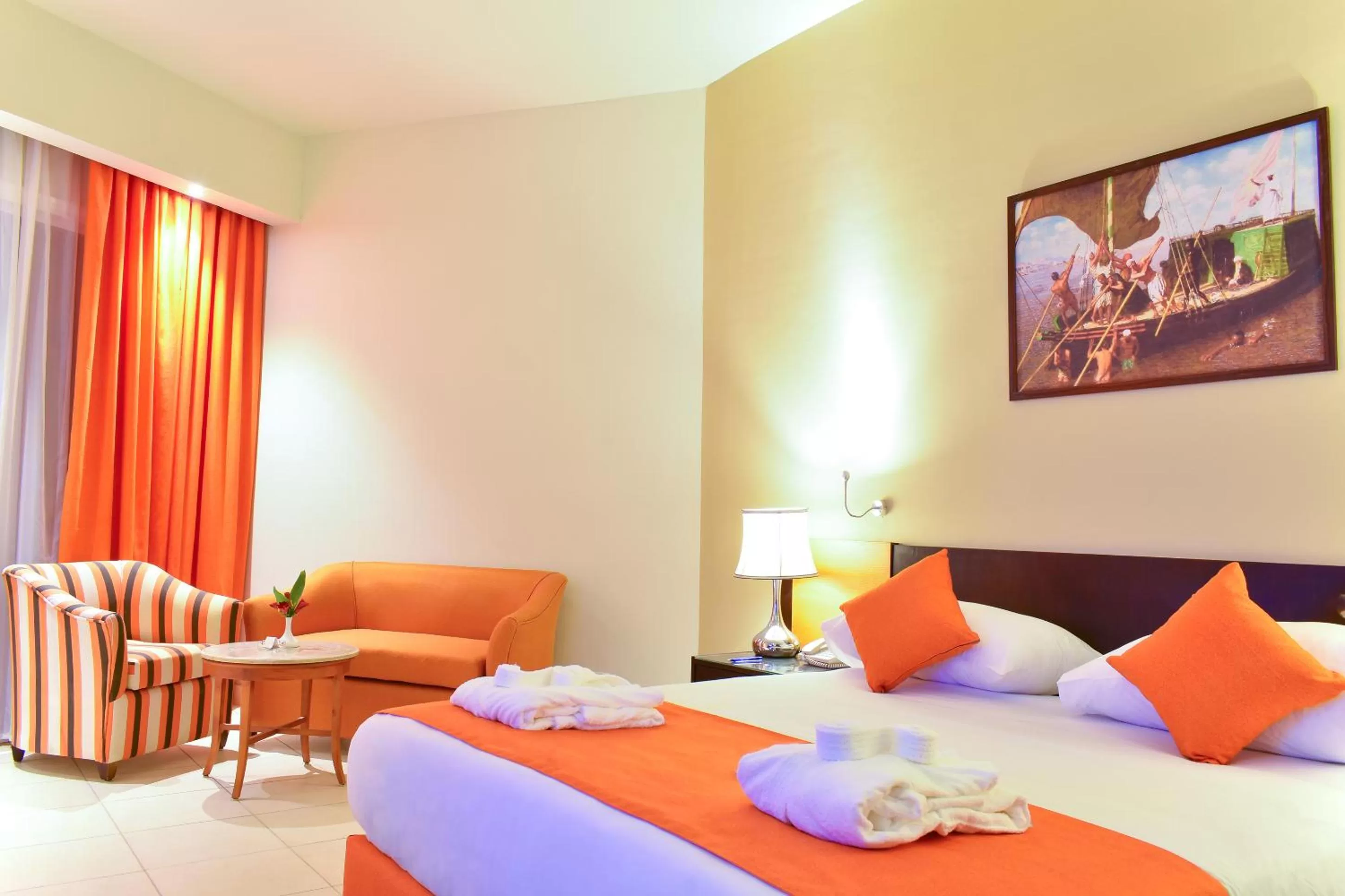 Family Suite with Jacuzzi - single occupancy - Free Access to Aqua Park in Parrotel Lagoon Waterpark Resort