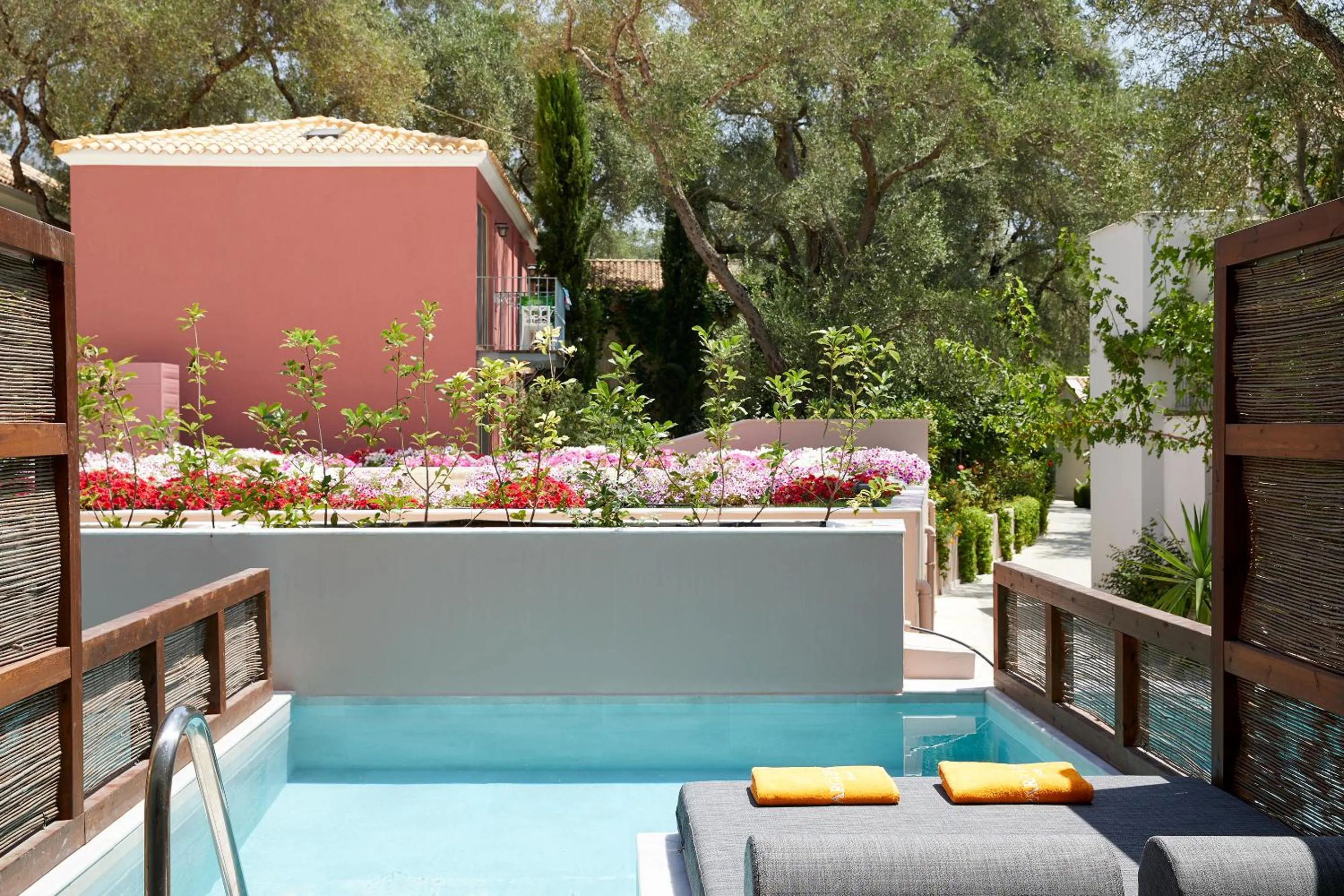 Perfect Bliss Suite with Private Pool in Parga Beach Resort