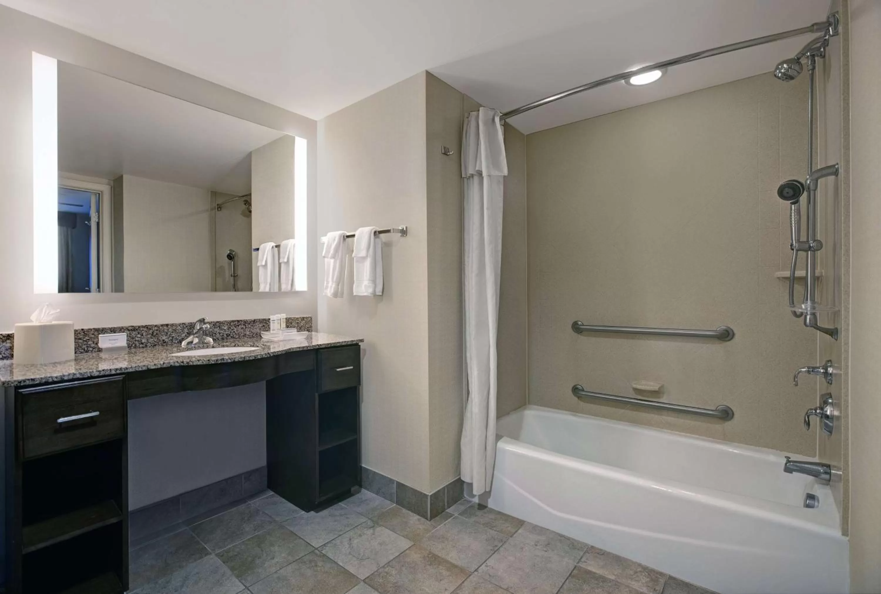 King Suite - Mobility Access/Non-Smoking in Homewood Suites Charlotte Ayrsley