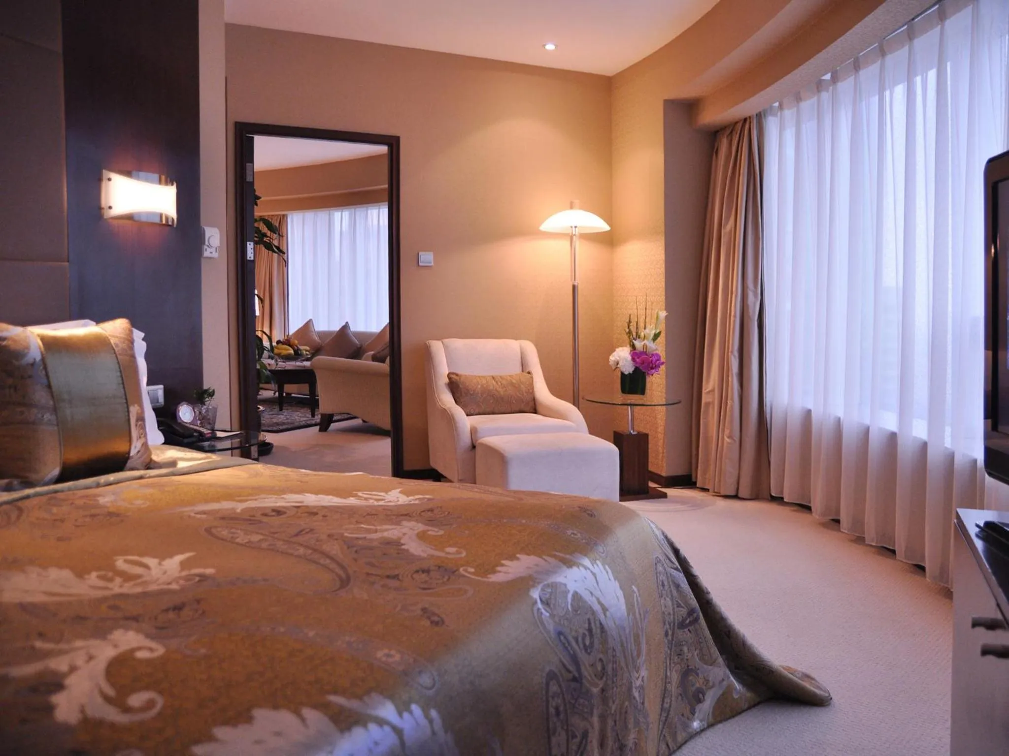 Executive Suite in Jinling Purple Mountain Hotel Shanghai（Shanghai Grand Trustel Purple Mountain Hotel）