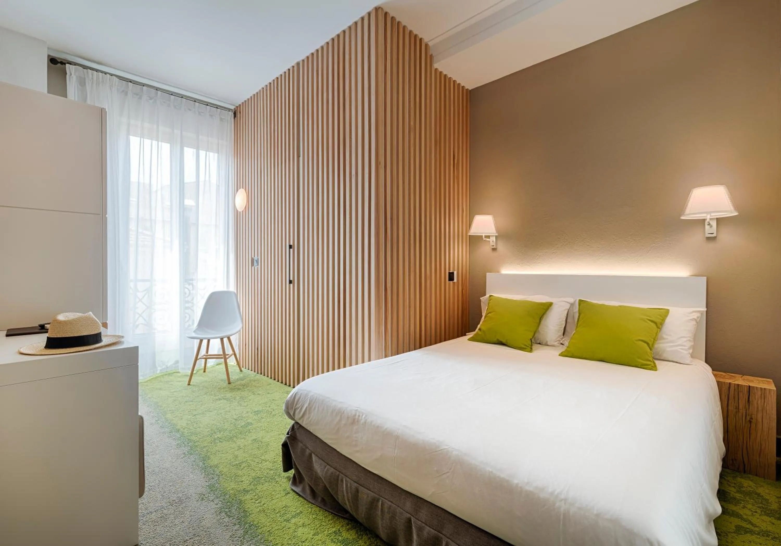 Double Room with Balcony in Hôtel La Villa Tosca