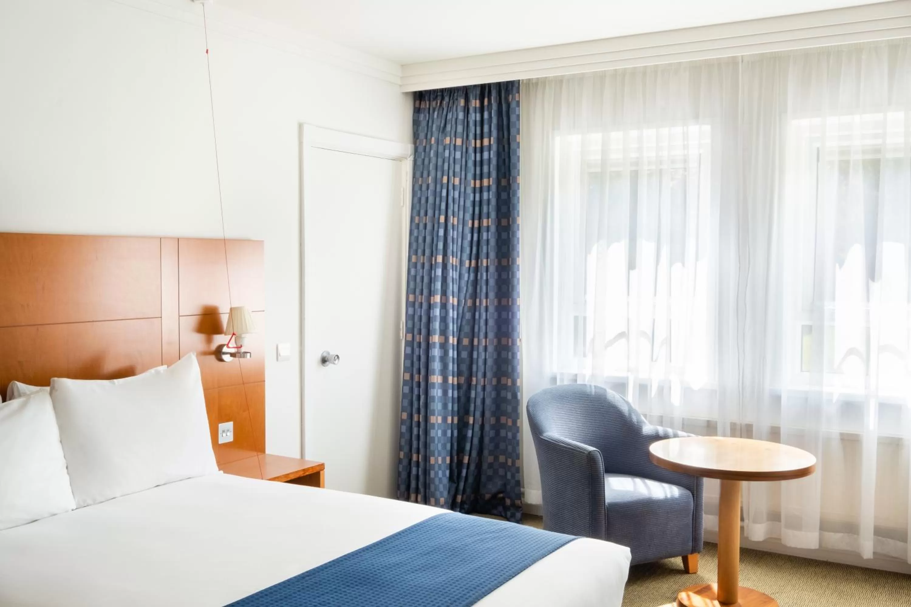 Double Room - Disability Access in Holiday Inn Basingstoke, an IHG Hotel
