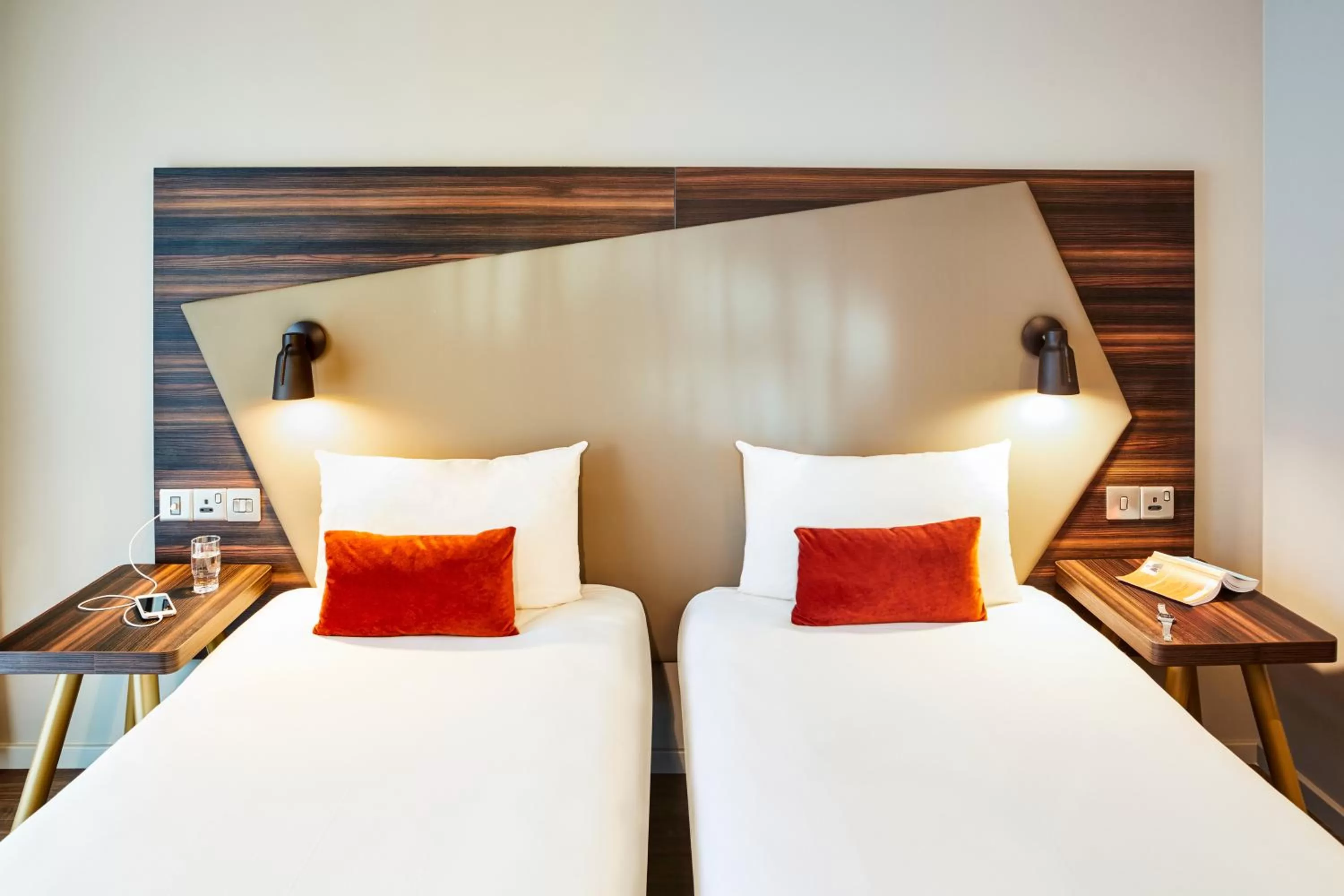 Studio with Twin Beds in Aparthotel Adagio Edinburgh Royal Mile