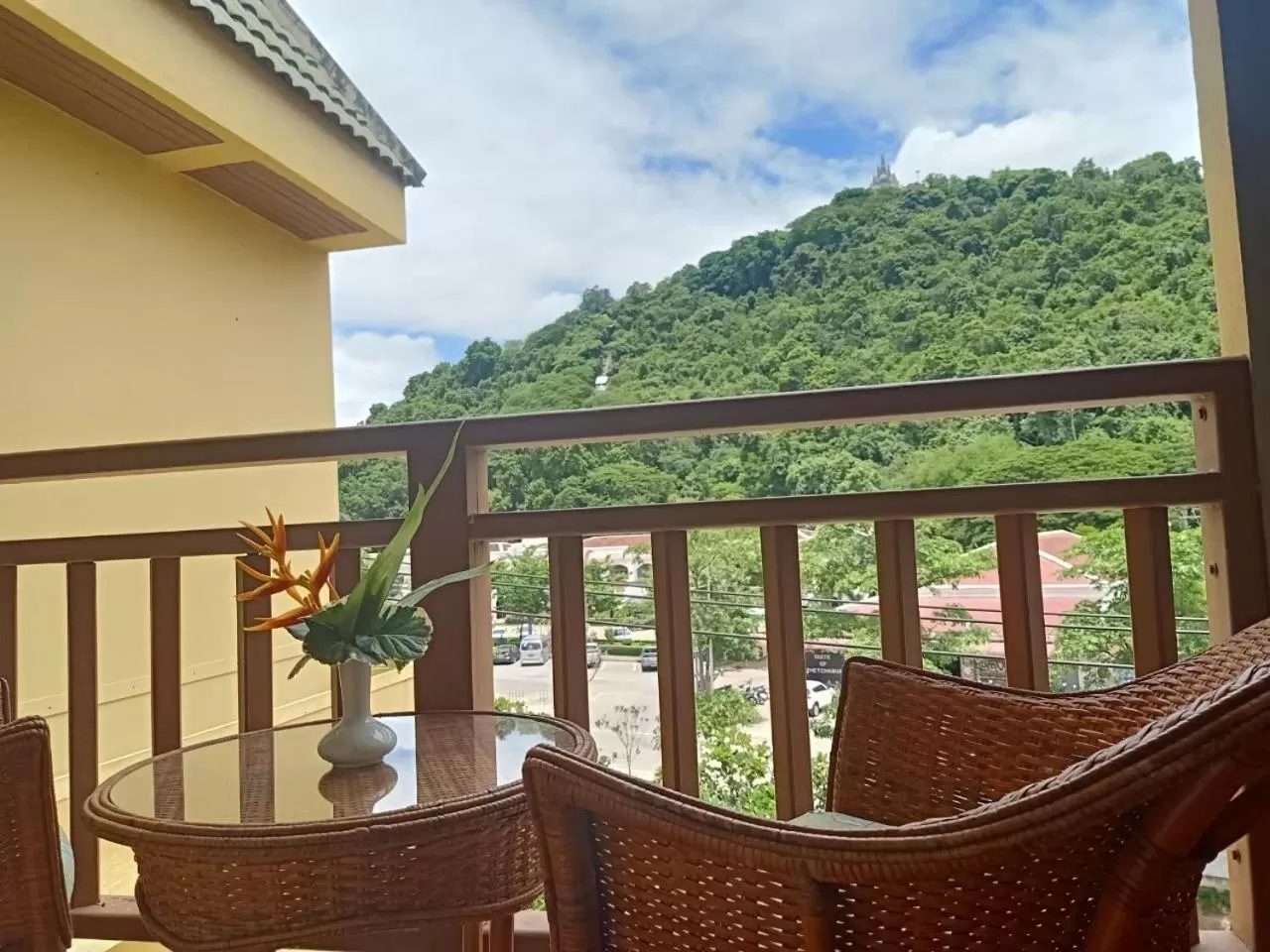 Deluxe Double or Twin Room in Sun Hotel