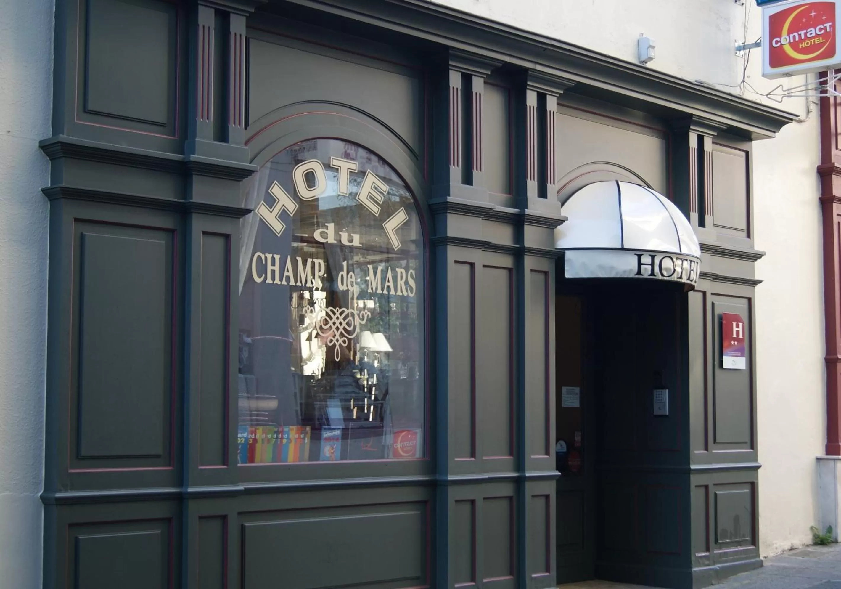 Contact Hôtel du Champ de Mars de Saint-Brieuc