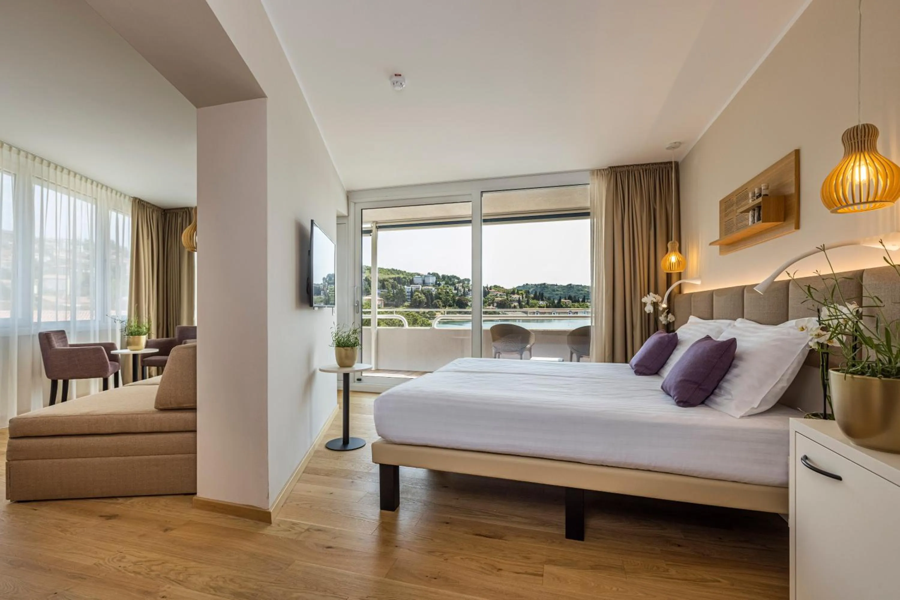 Captain Suite with Sea View and Balcony in Hotel Histrion