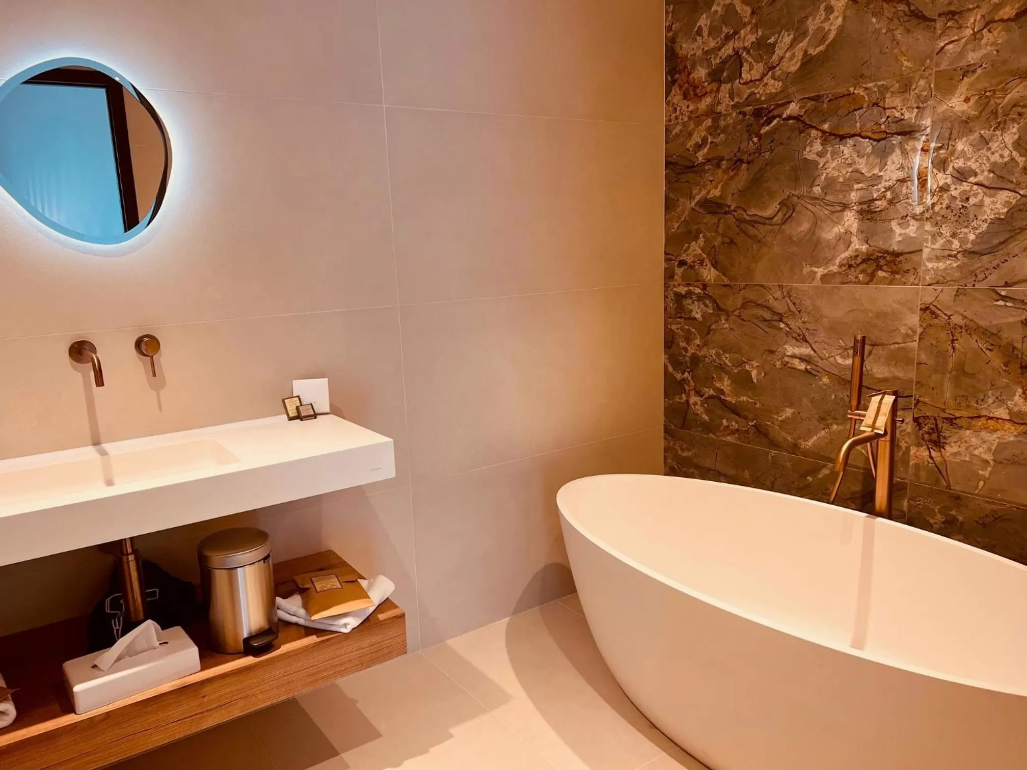 Junior Suite in Hôtel Spa Restaurant La Madrague