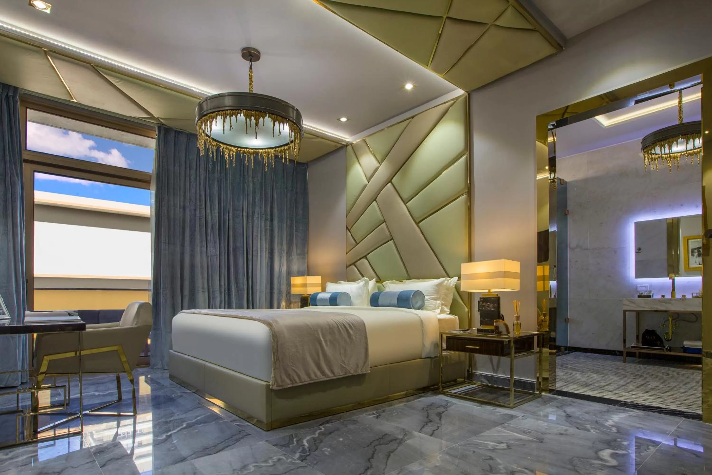 Portfolio Suite with Balcony in O:LV Fifty Five Hotel - Adults Only