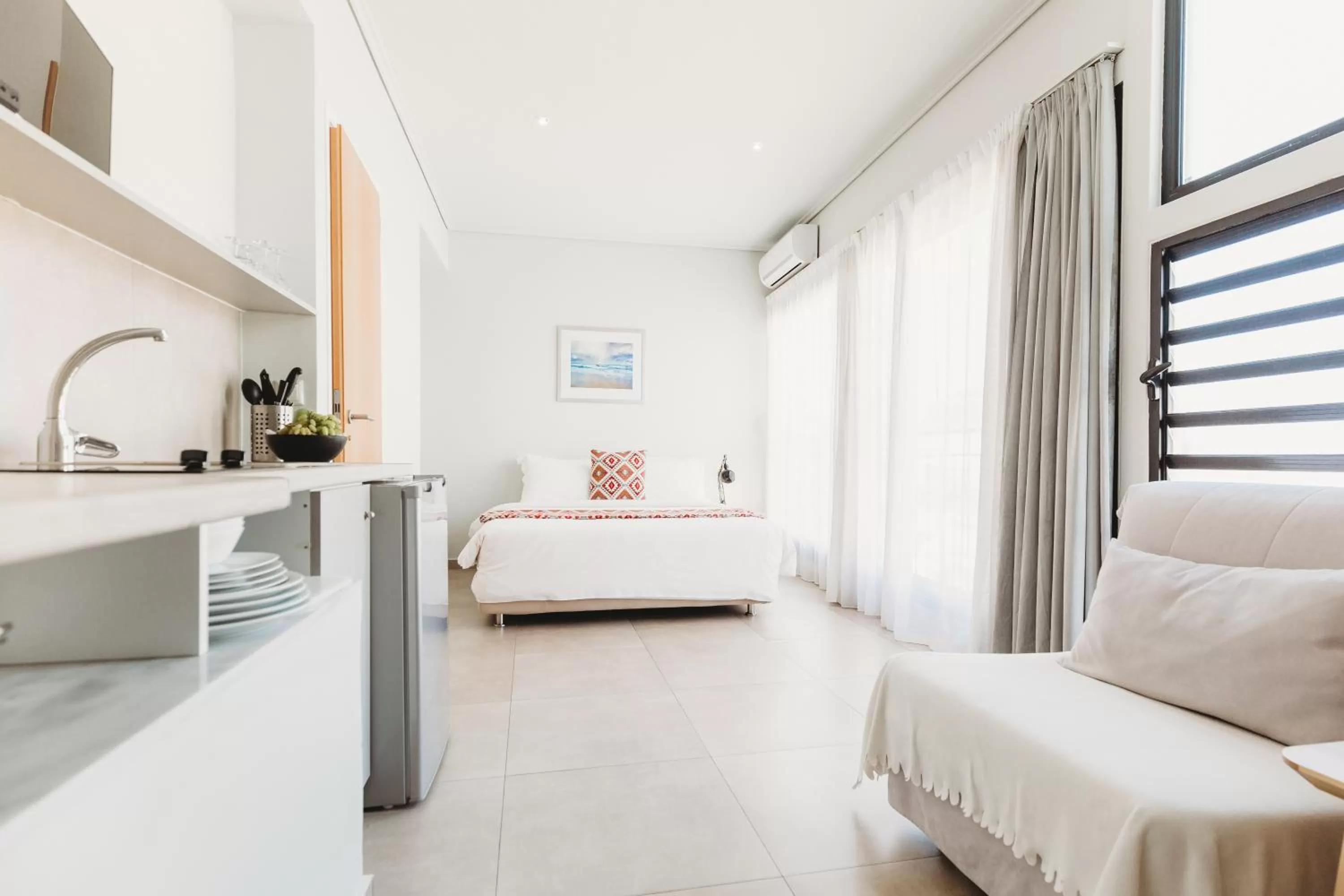 Penthouse Studio with View and Roof Top Garden Access in Athens Studios