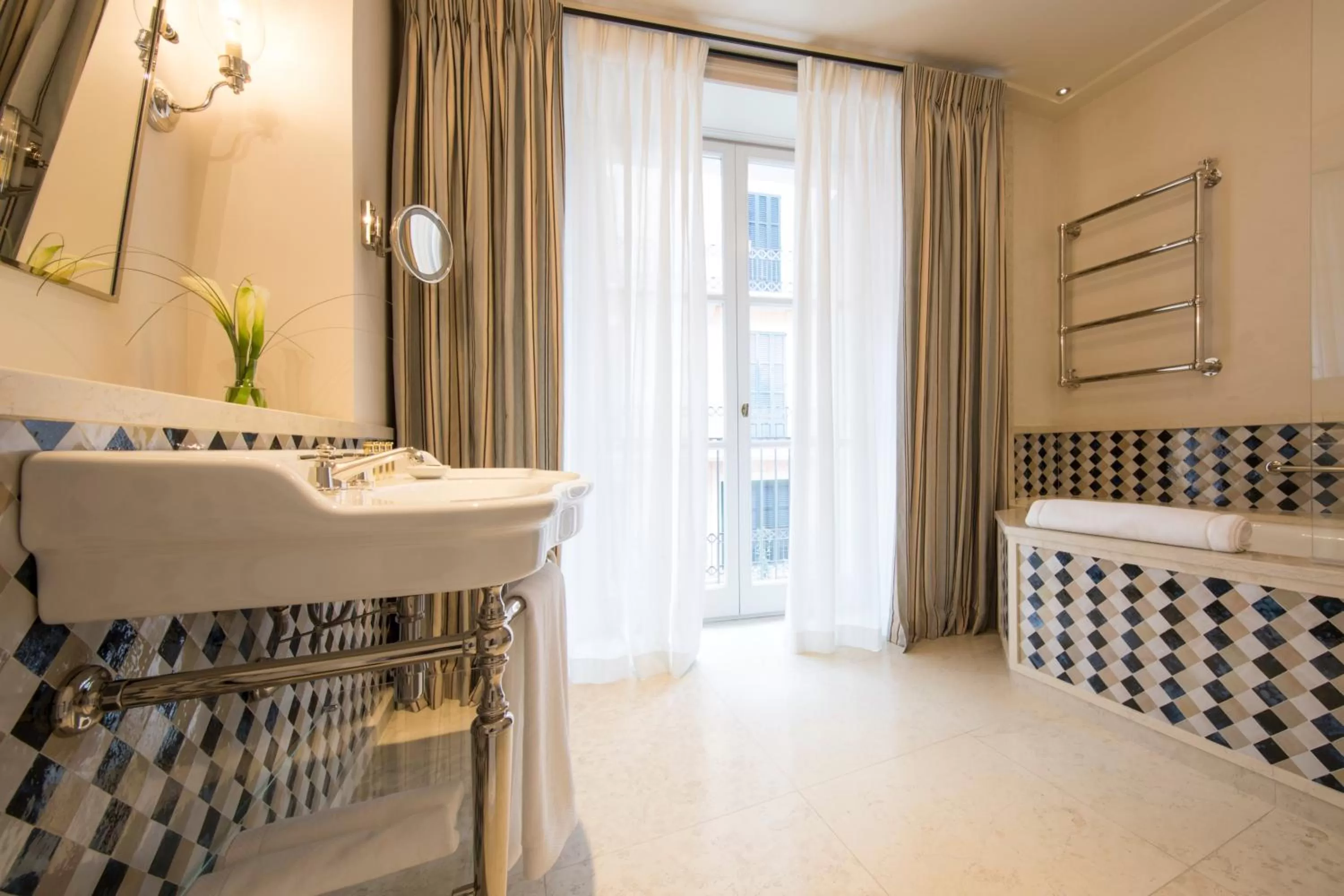 Deluxe Room in Hotel Cappuccino - Palma