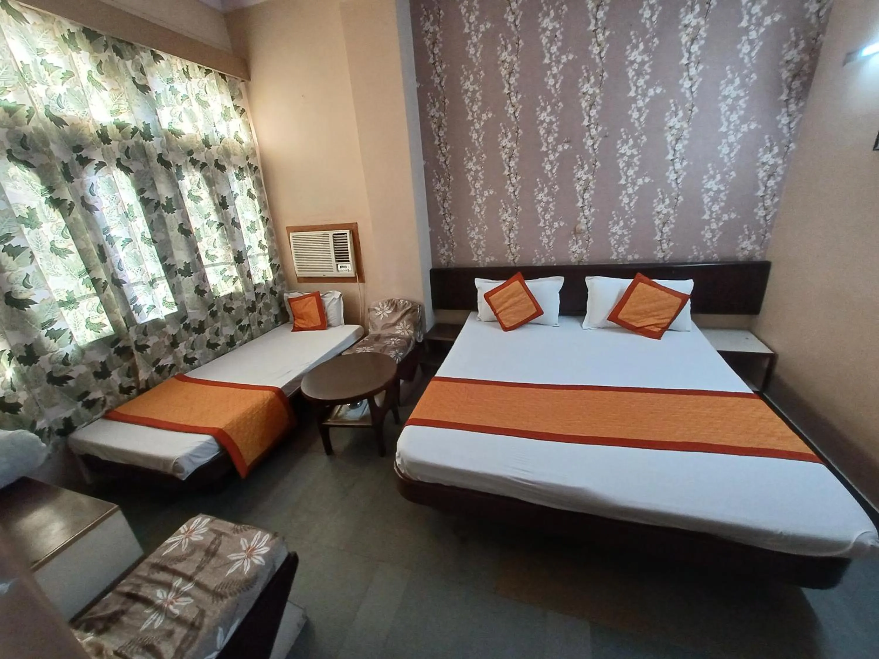 Triple Room in Kailash Hotel