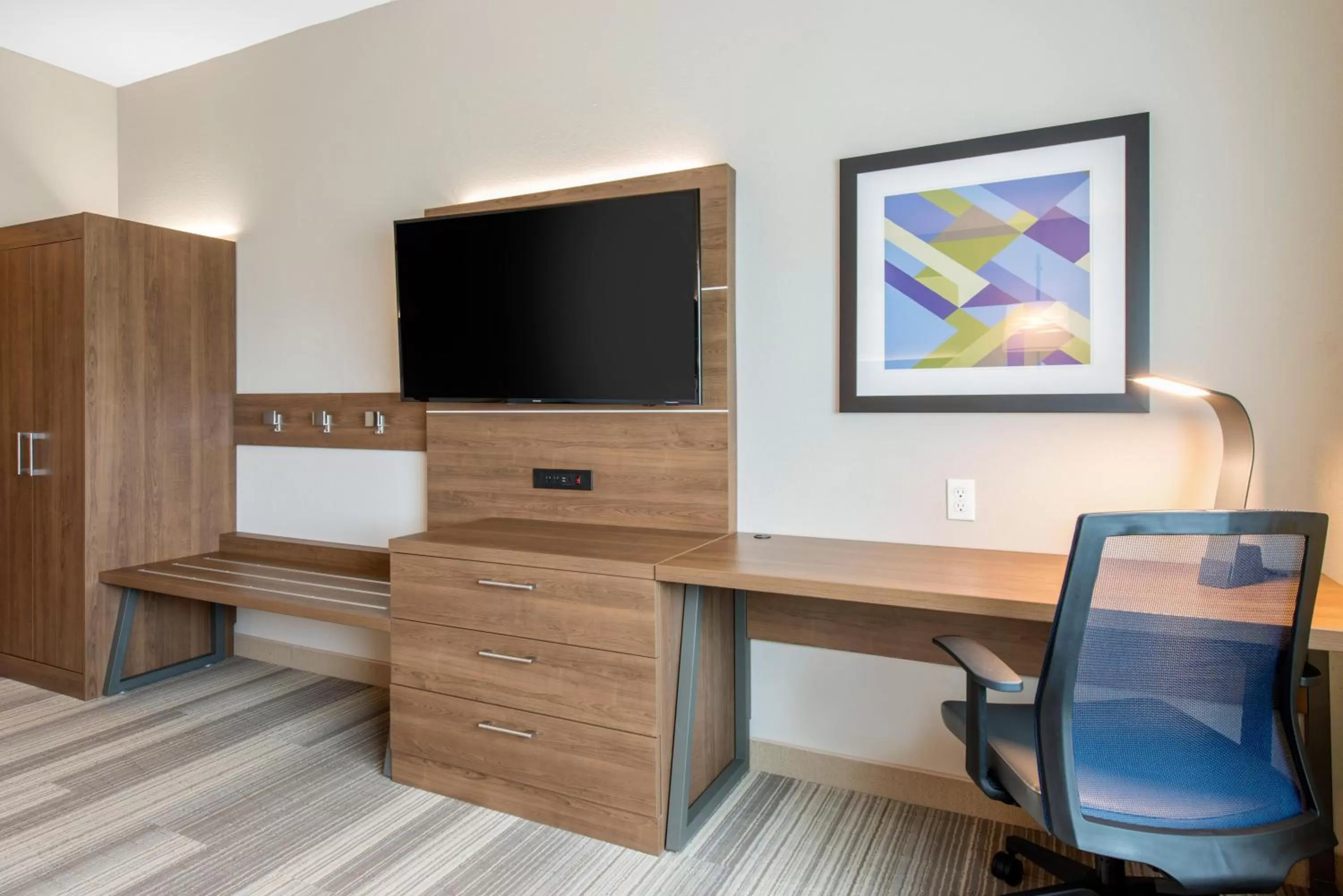 King Room - Hearing Accessible/Non-Smoking  in Holiday Inn Express & Suites Alachua - Gainesville Area by IHG