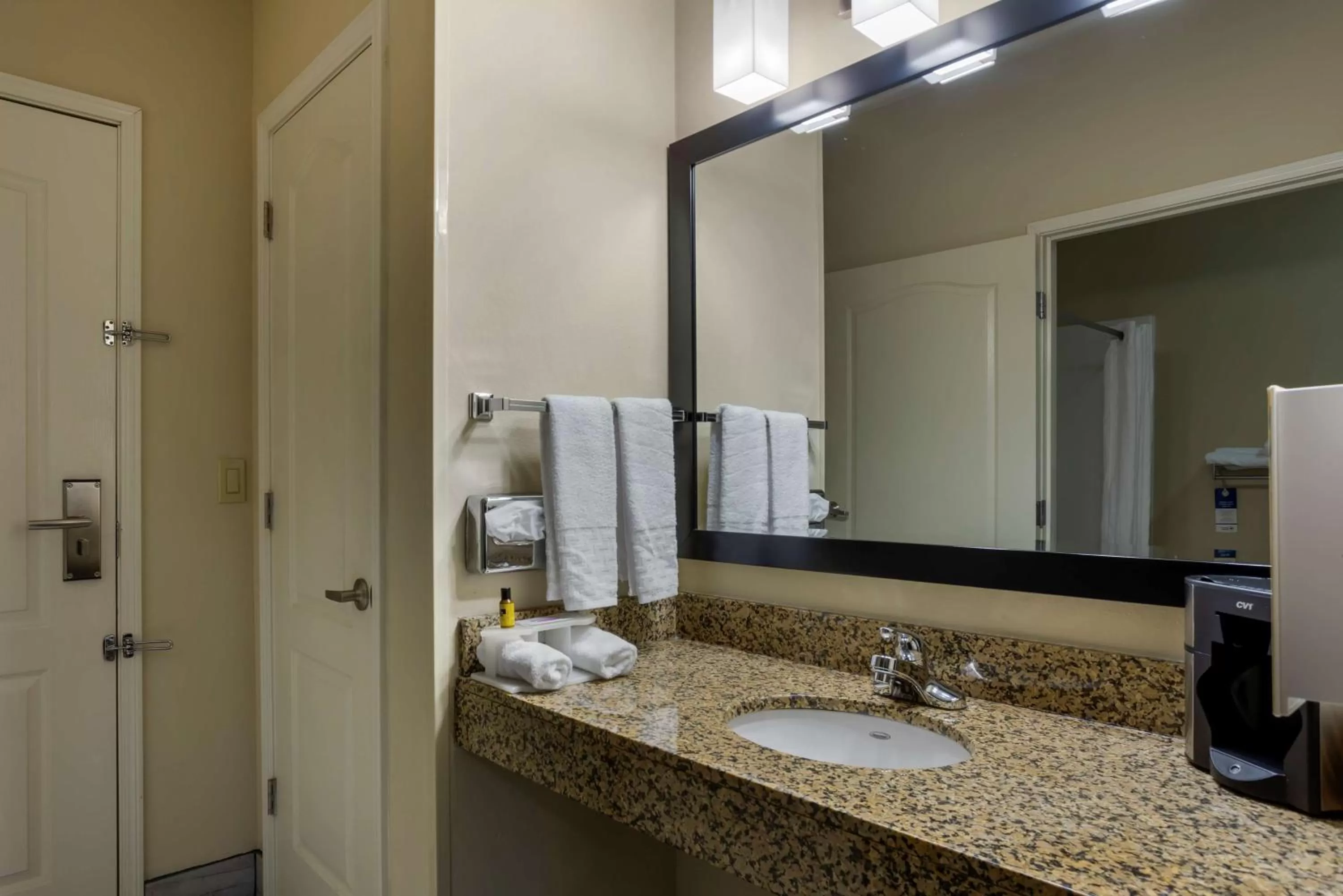 King Room - Disability Access/Non-Smoking in Best Western Plus Searcy Inn