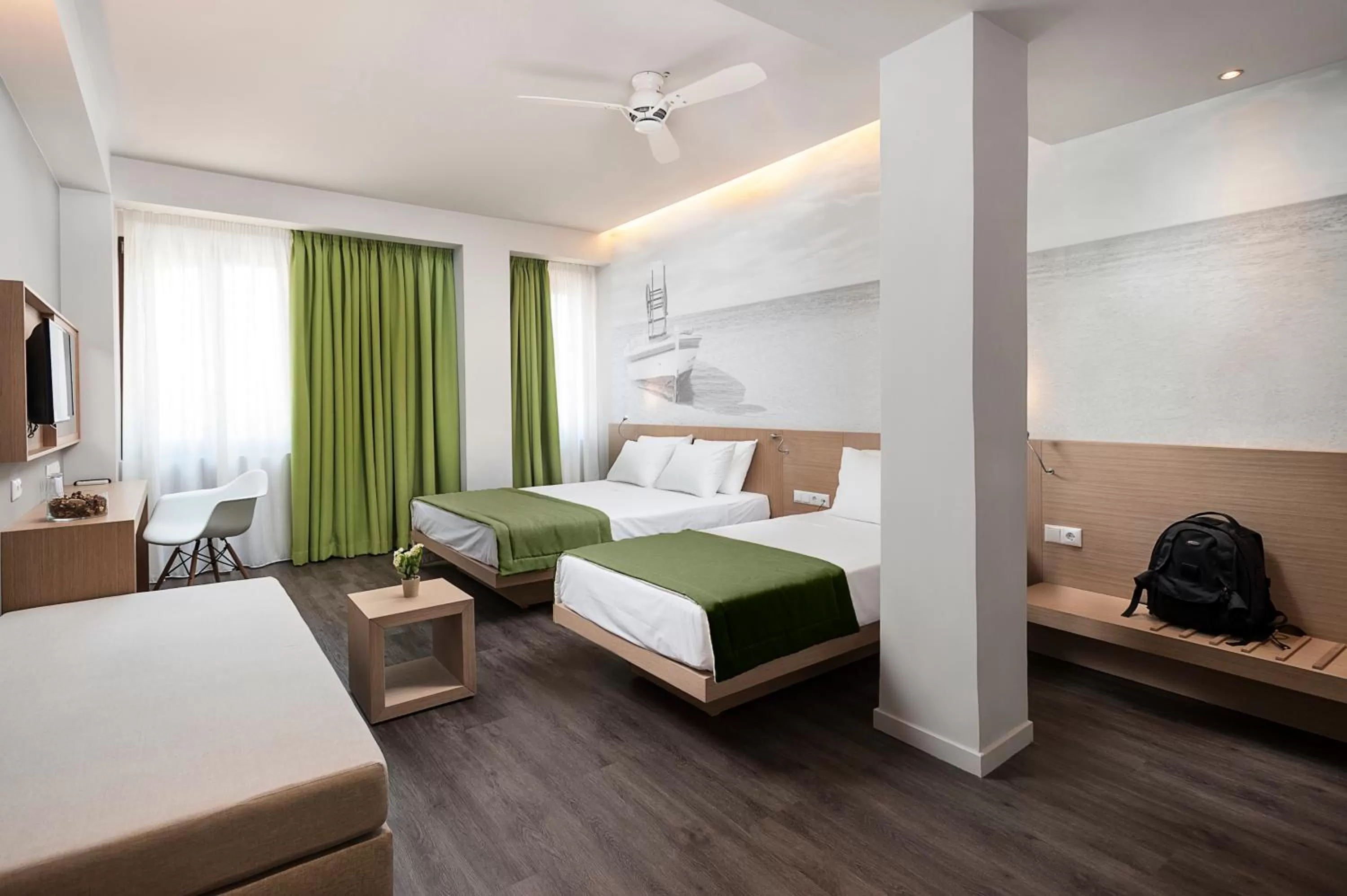 Quadruple Room in Kriti Hotel