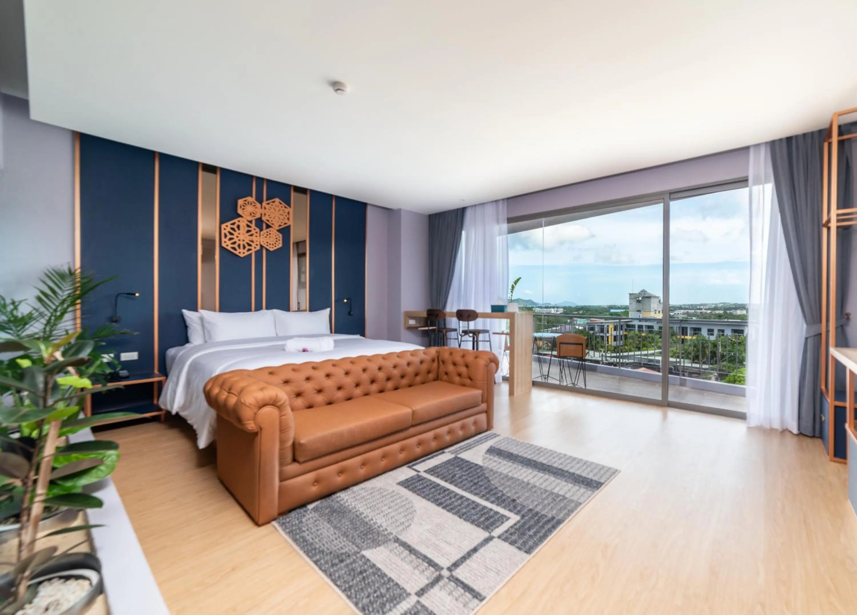 Super Deluxe Double Room in The Blue Hotel