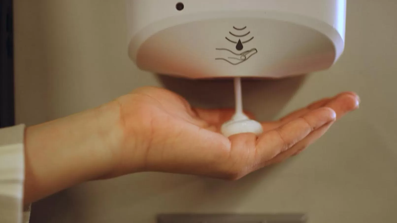 1 King Standard Top Floor Lounge Access in Crowne Plaza New Delhi Okhla by IHG