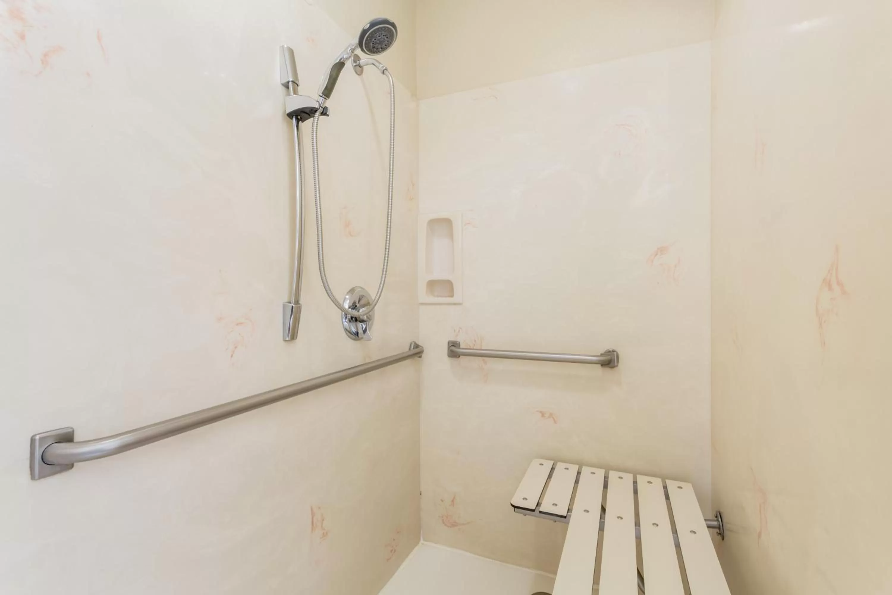 Deluxe King Room with Mobility/Hearing Impaired Access - Non-Smoking in Baymont by Wyndham Modesto Salida